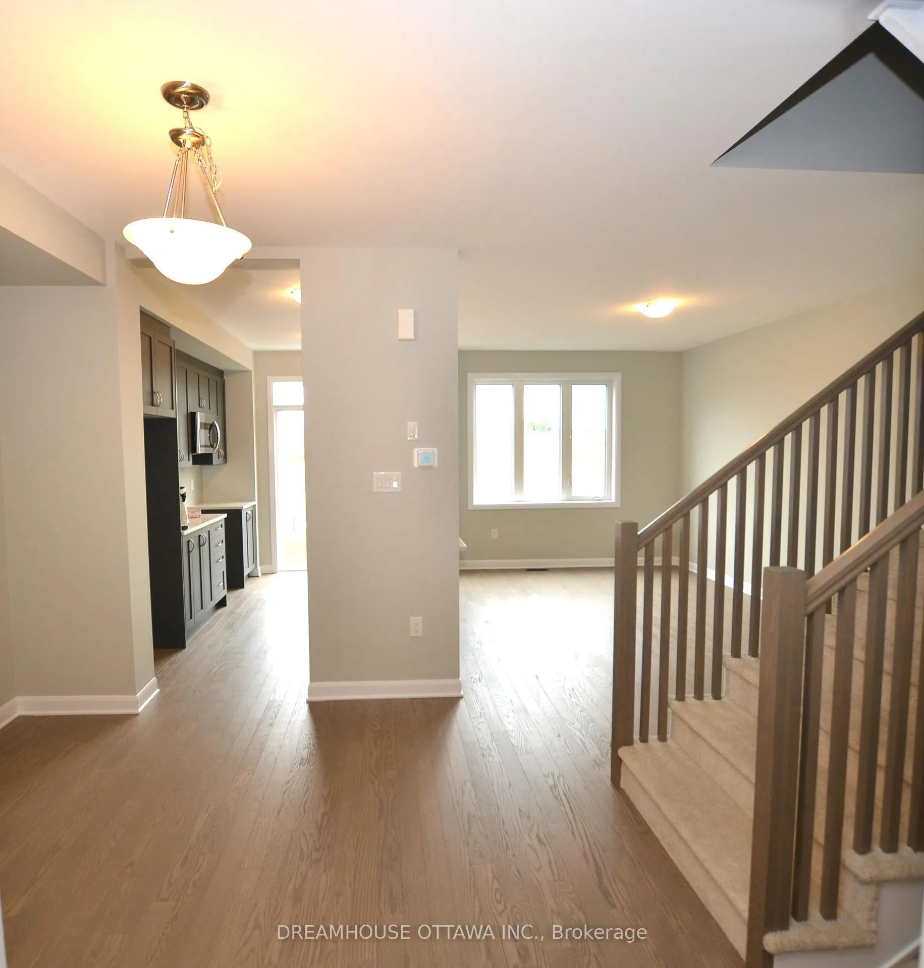 Photo 4 of 326 Gisborne Place, Ottawa, Kanata - Morgan's Grant/South March — HOMEH