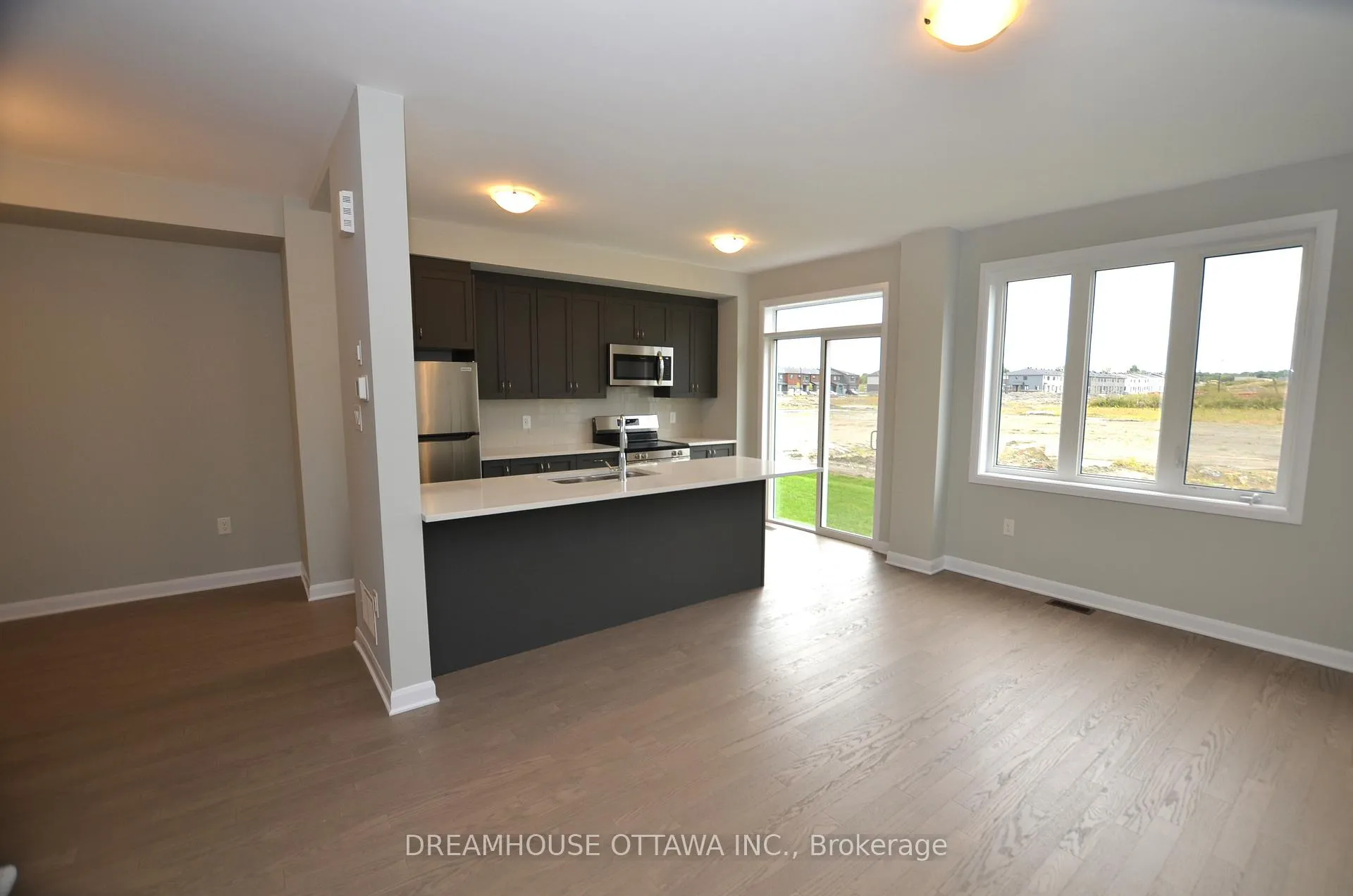 Photo 8 of 326 Gisborne Place, Ottawa, Kanata - Morgan's Grant/South March — HOMEH