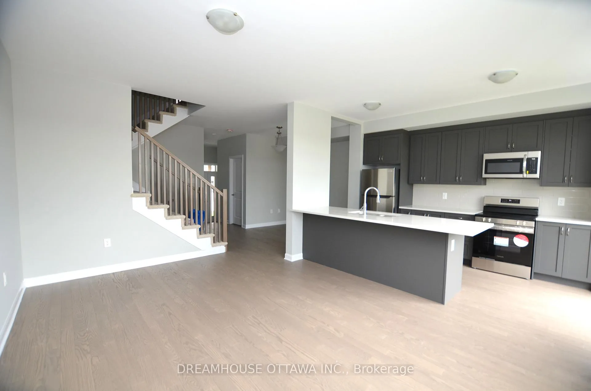 Photo 11 of 326 Gisborne Place, Ottawa, Kanata - Morgan's Grant/South March — HOMEH