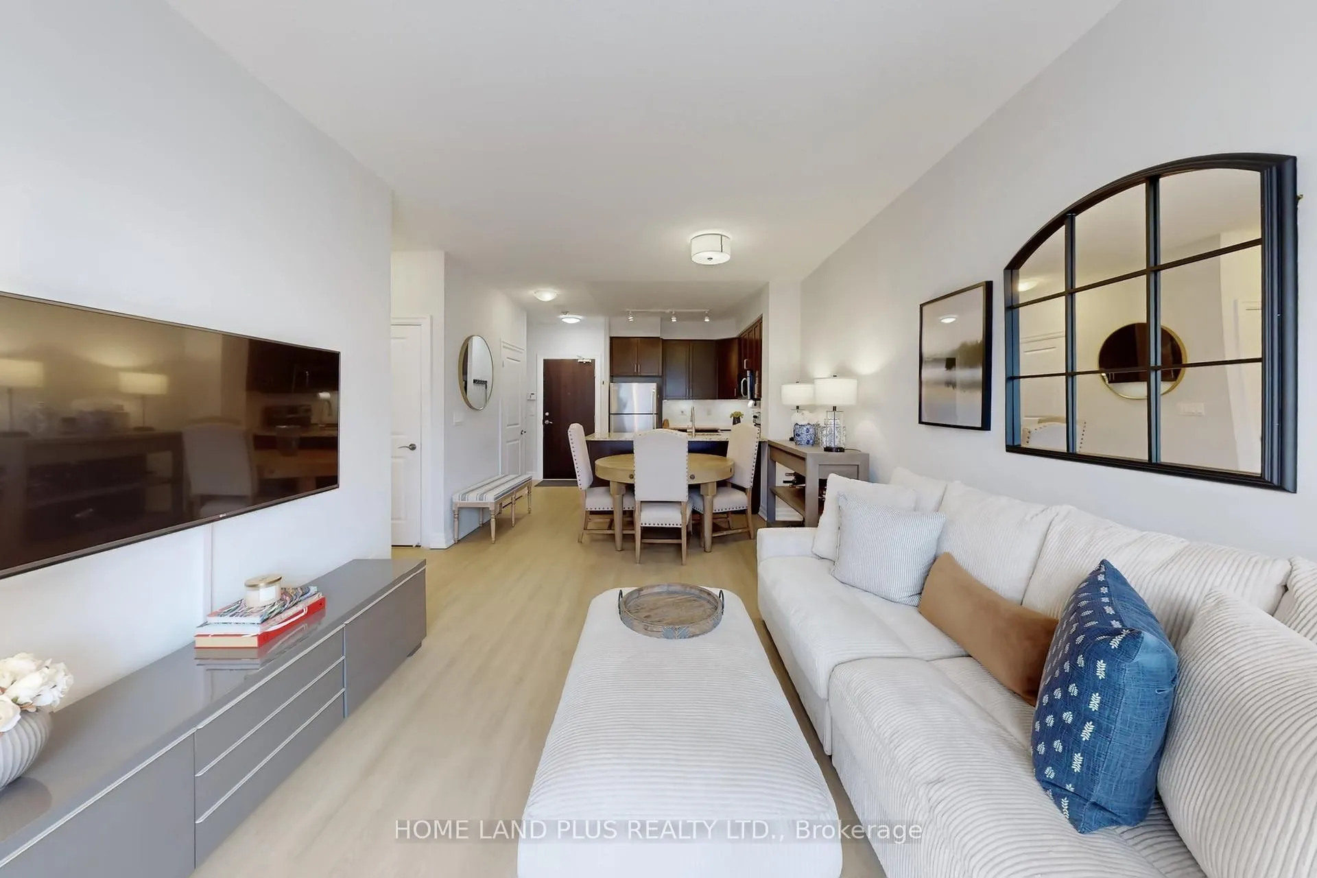 Photo 15 of Unit 422, 180 John West Way, Aurora, Bayview Wellington — HOMEH