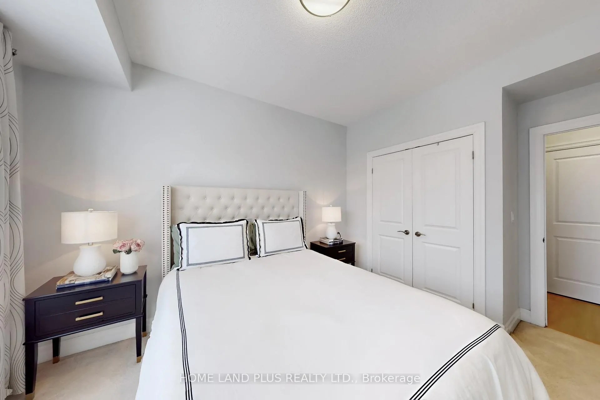 Photo 22 of Unit 422, 180 John West Way, Aurora, Bayview Wellington — HOMEH