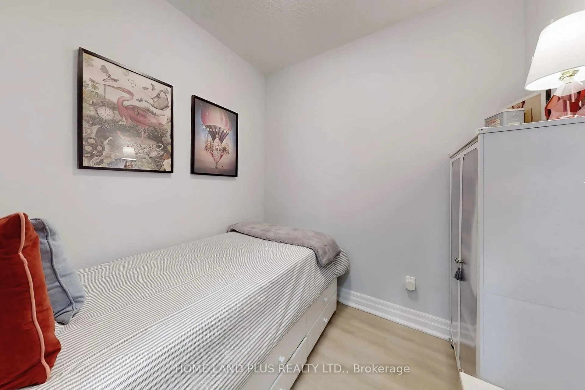 Photo 25 of Unit 422, 180 John West Way, Aurora, Bayview Wellington — HOMEH