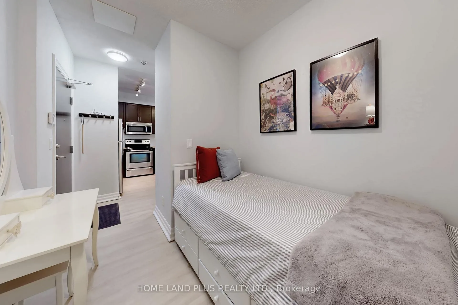 Photo 26 of Unit 422, 180 John West Way, Aurora, Bayview Wellington — HOMEH