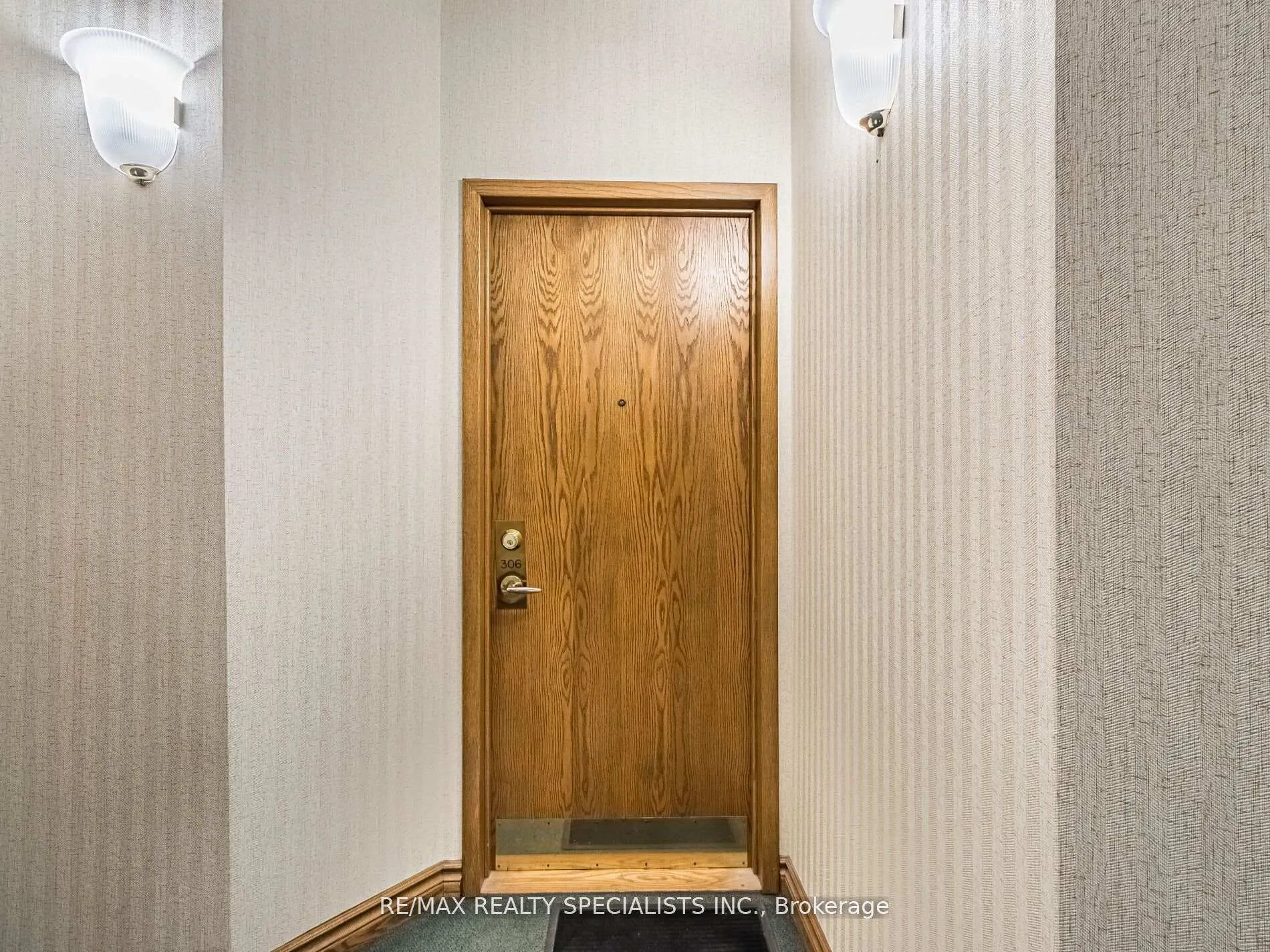 Photo 8 of Unit 306, 21 George Street, Aurora, Aurora Village — HOMEH