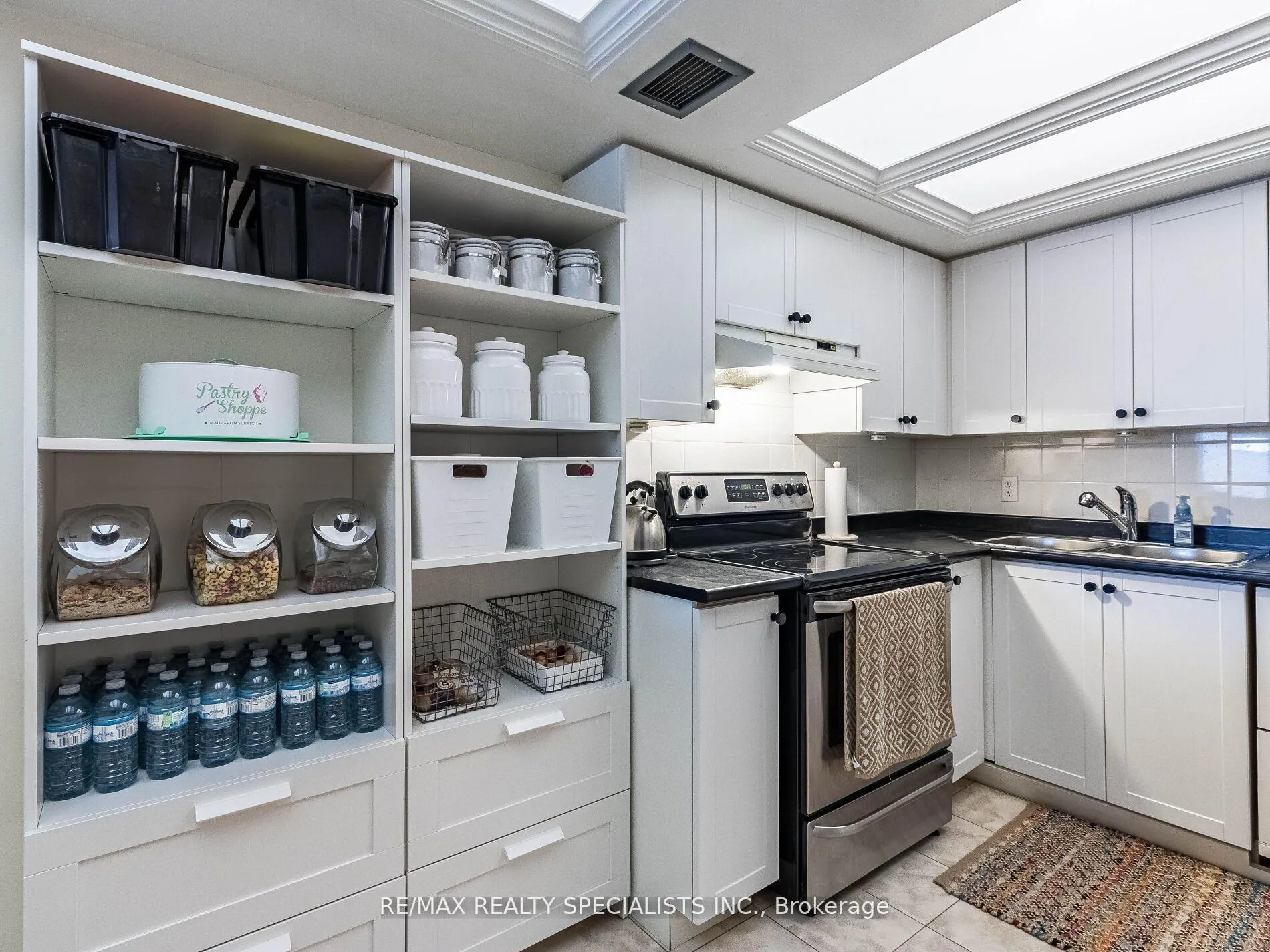 Photo 14 of Unit 306, 21 George Street, Aurora, Aurora Village — HOMEH