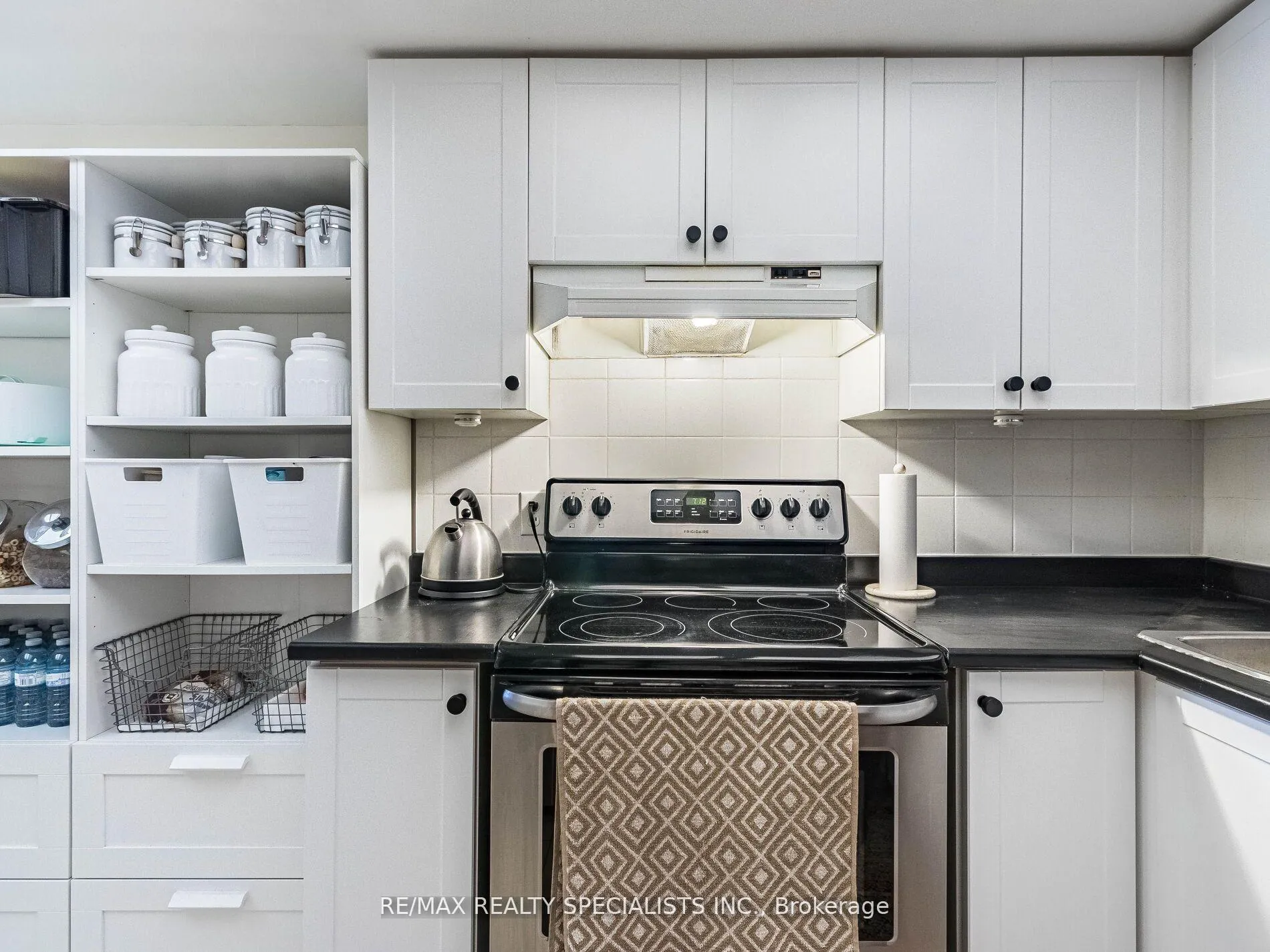 Photo 18 of Unit 306, 21 George Street, Aurora, Aurora Village — HOMEH