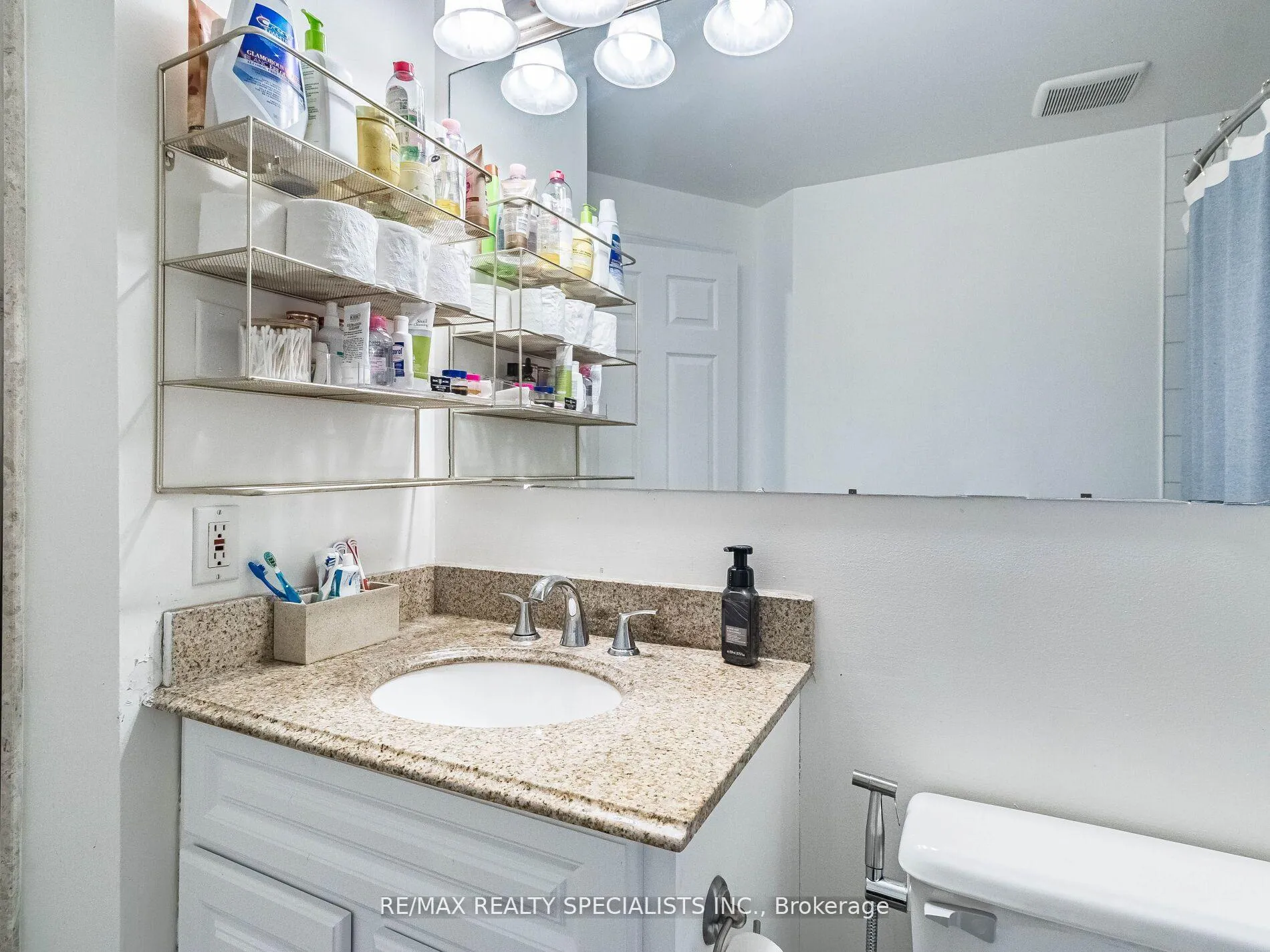 Photo 35 of Unit 306, 21 George Street, Aurora, Aurora Village — HOMEH