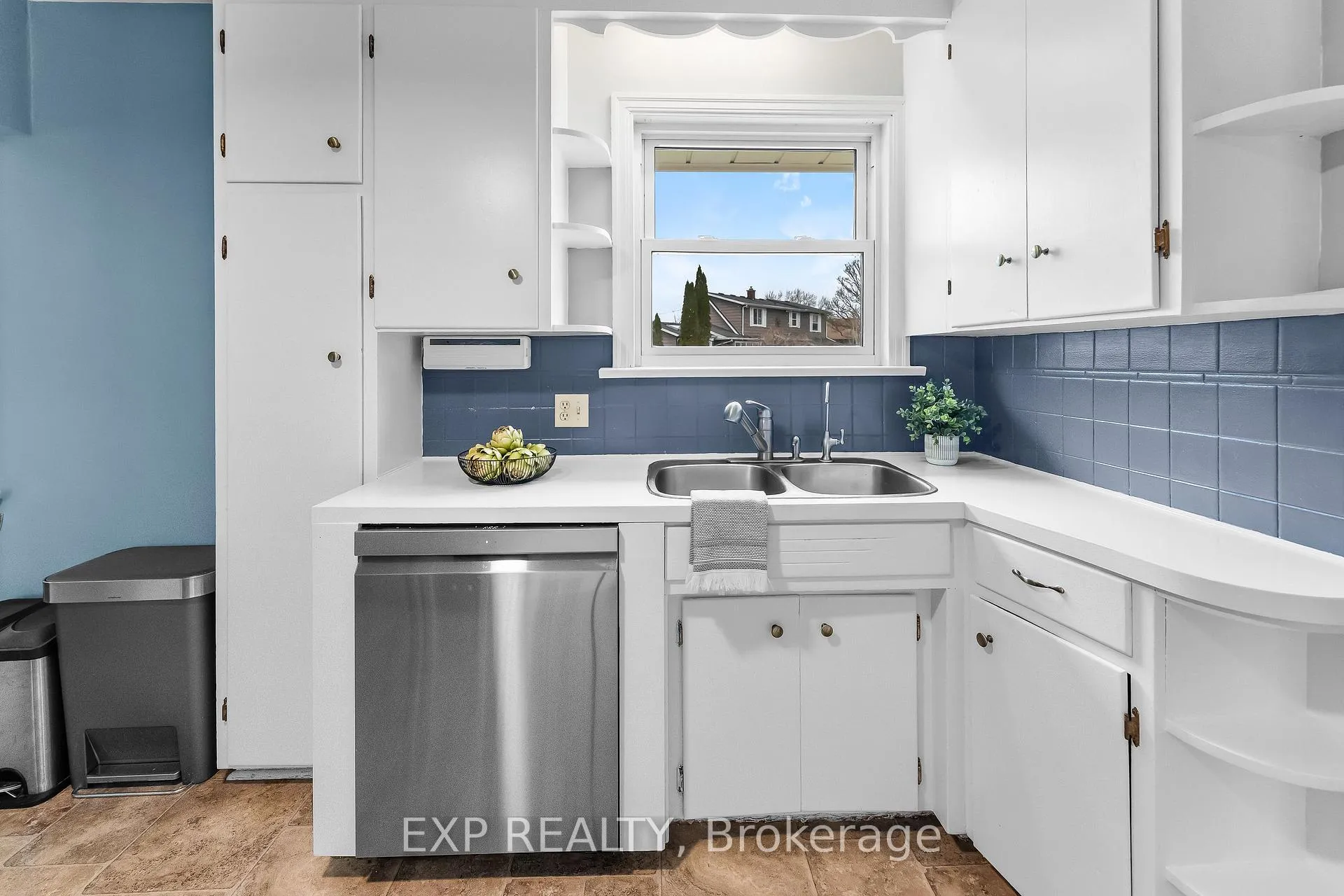 Photo 13 of 6396 Laura Crescent, Niagara Falls, Dorchester — HOMEH
