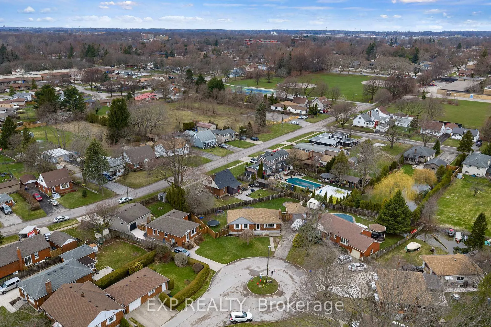 Photo 42 of 6396 Laura Crescent, Niagara Falls, Dorchester — HOMEH