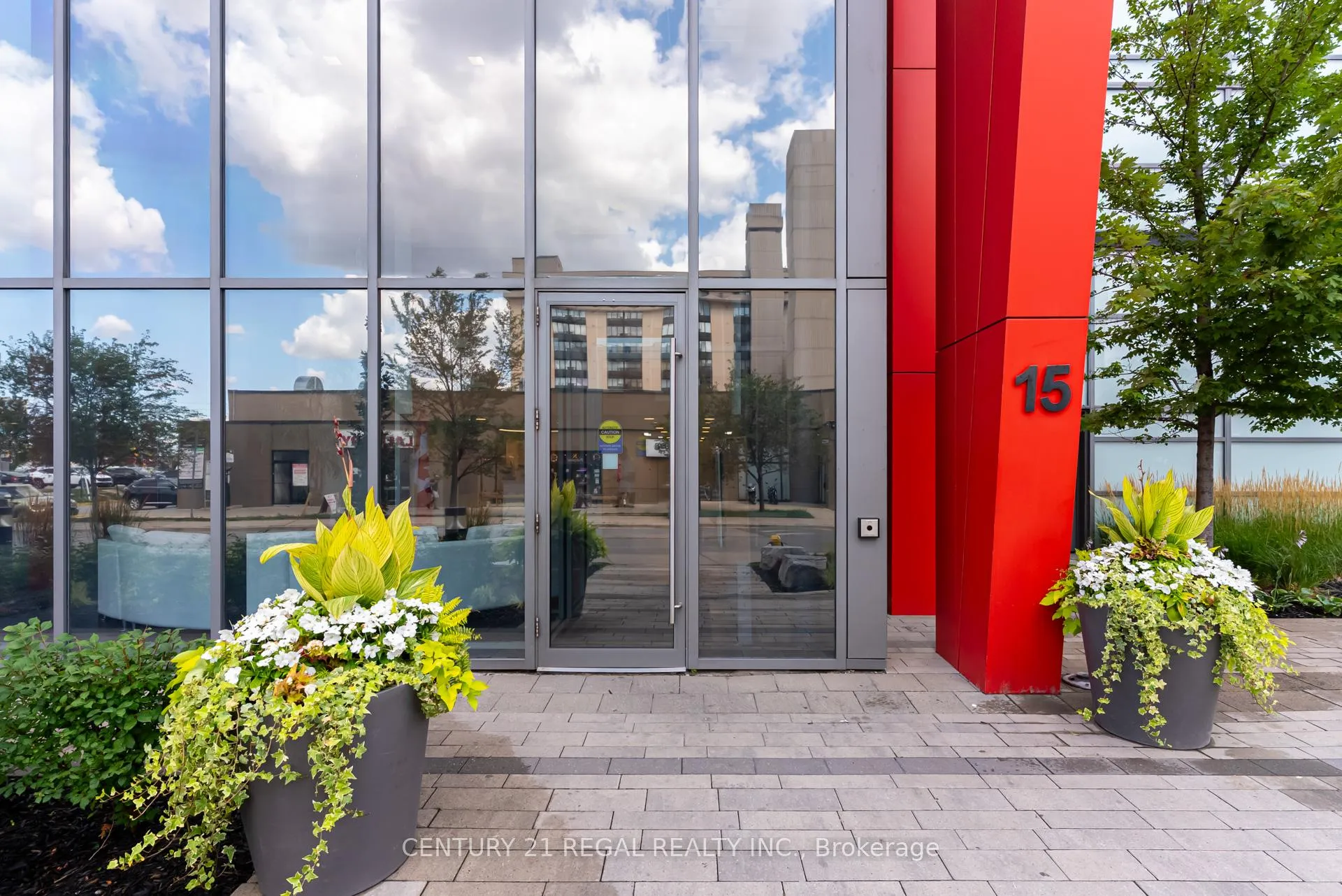 Photo 4 of Unit 710, 15 James Finlay Way, North York, Downsview-Roding-CFB — HOMEH