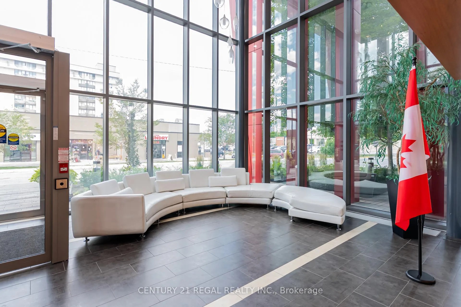 Photo 5 of Unit 710, 15 James Finlay Way, North York, Downsview-Roding-CFB — HOMEH