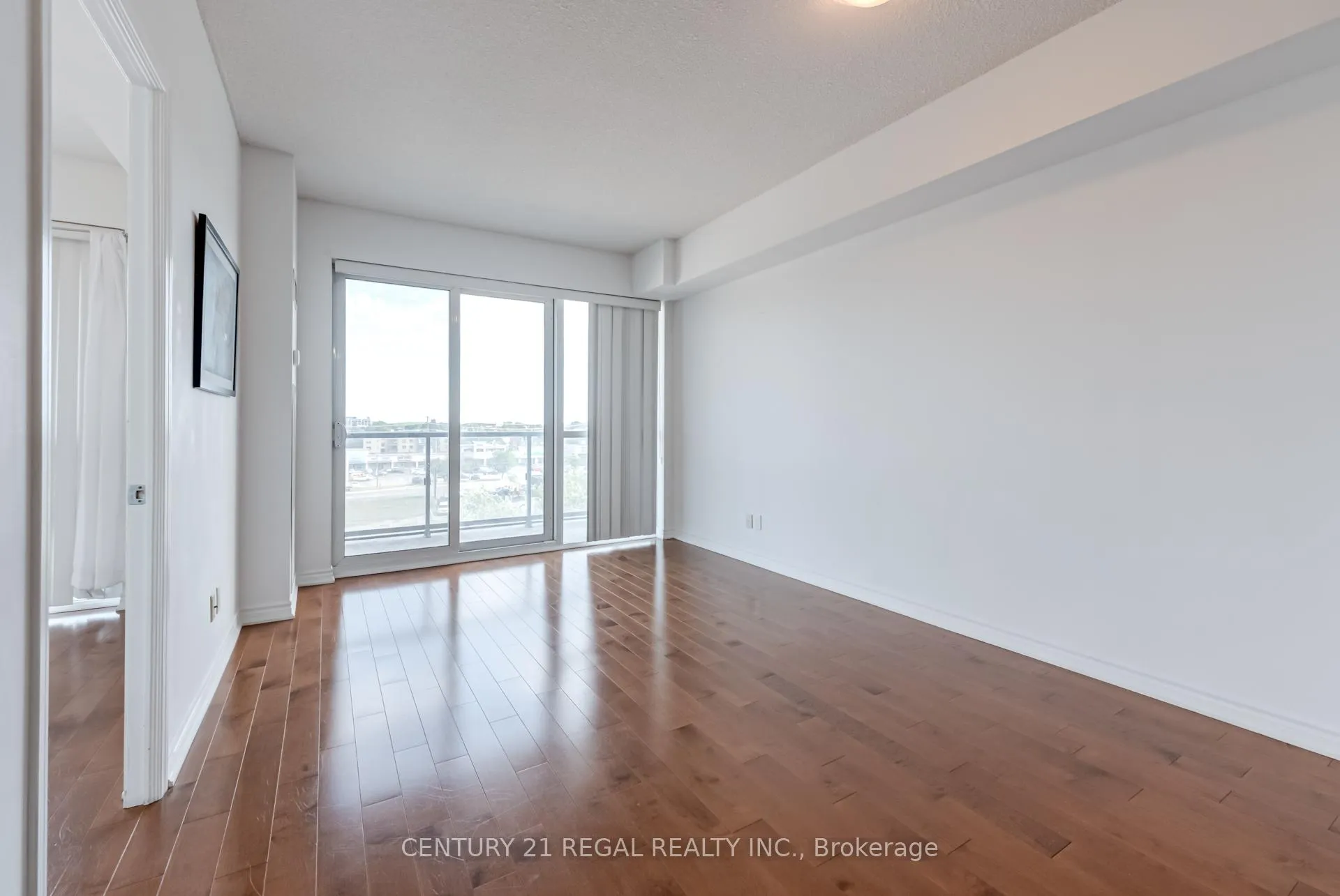 Photo 8 of Unit 710, 15 James Finlay Way, North York, Downsview-Roding-CFB — HOMEH