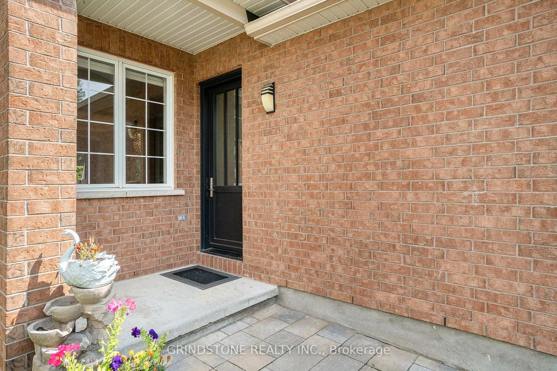 Photo 2 of 95 Evanshen Crescent, Ottawa, Kanata - Kanata Lakes/Heritage Hills — HOMEH