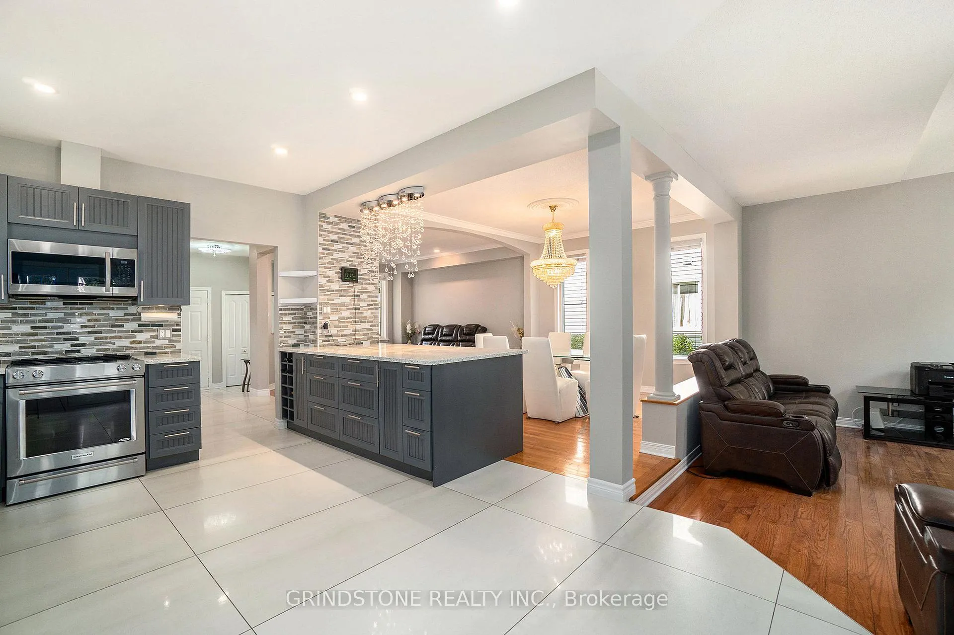 Photo 10 of 95 Evanshen Crescent, Ottawa, Kanata - Kanata Lakes/Heritage Hills — HOMEH
