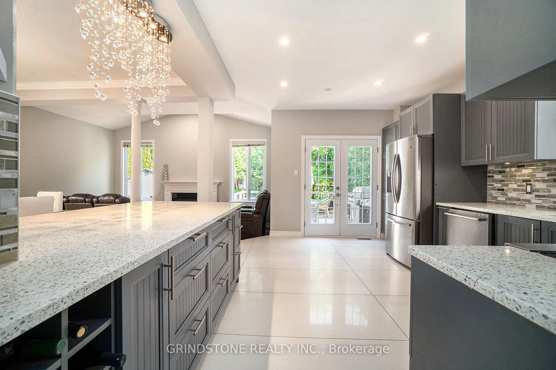 Photo 13 of 95 Evanshen Crescent, Ottawa, Kanata - Kanata Lakes/Heritage Hills — HOMEH