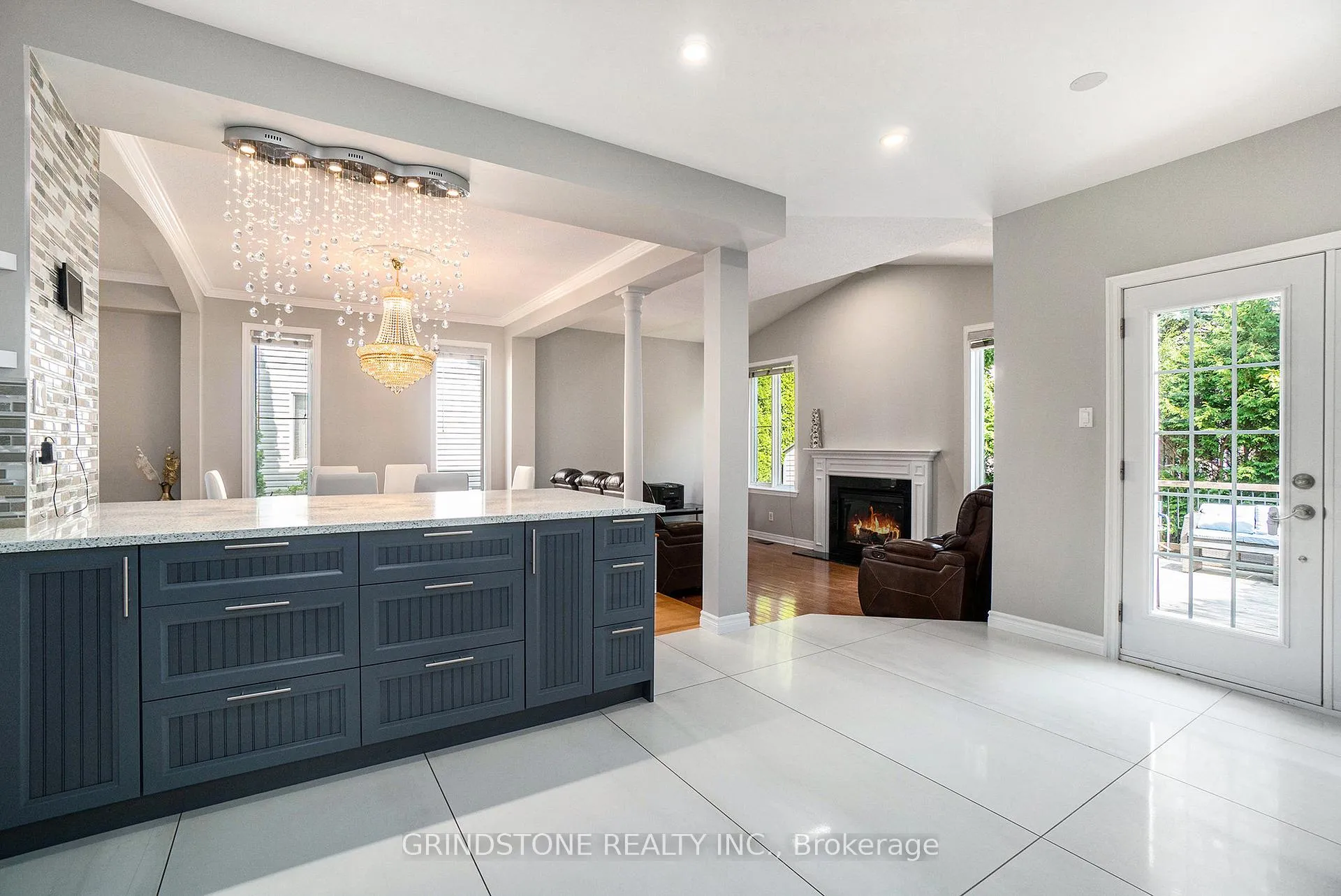 Photo 14 of 95 Evanshen Crescent, Ottawa, Kanata - Kanata Lakes/Heritage Hills — HOMEH