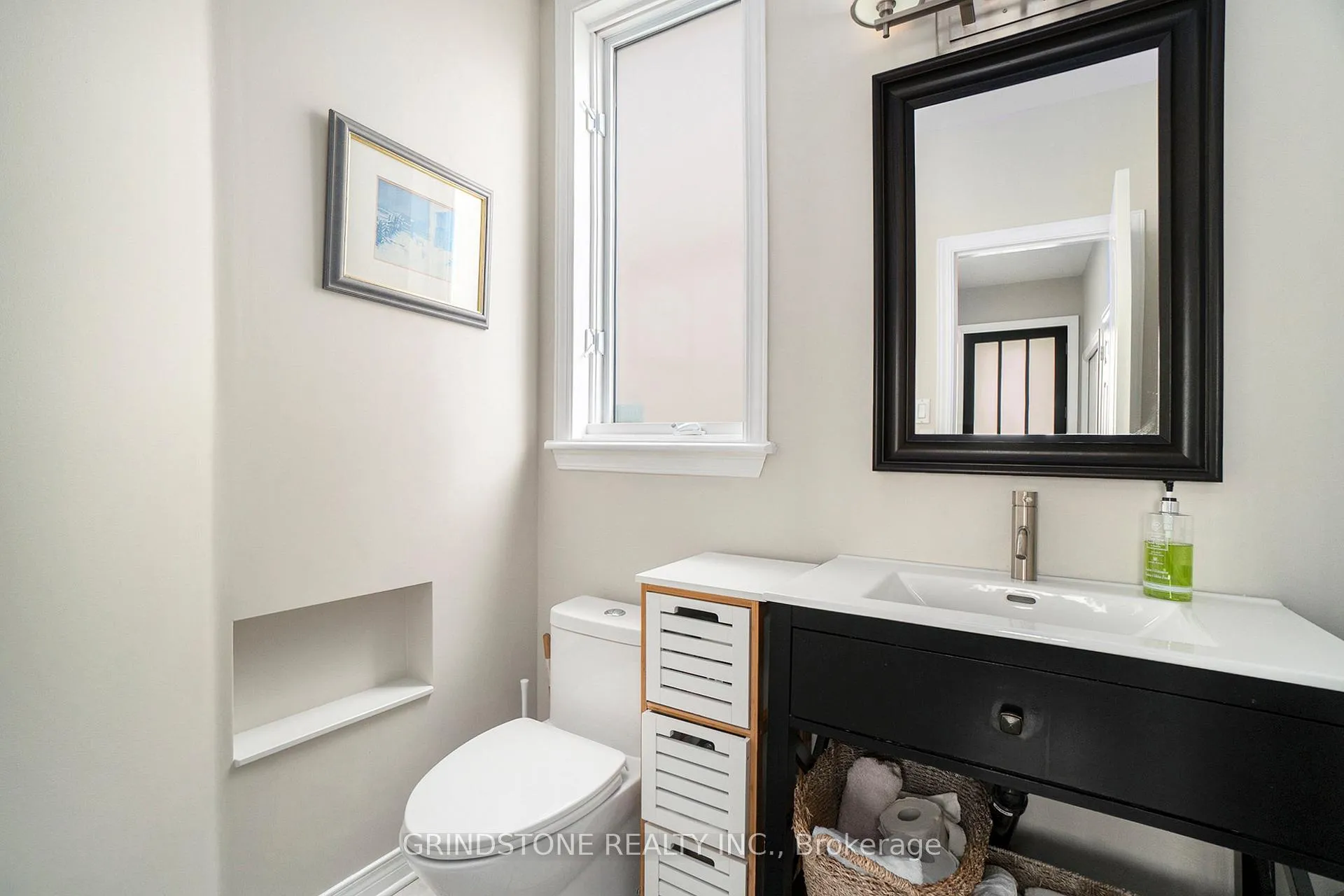 Photo 17 of 95 Evanshen Crescent, Ottawa, Kanata - Kanata Lakes/Heritage Hills — HOMEH