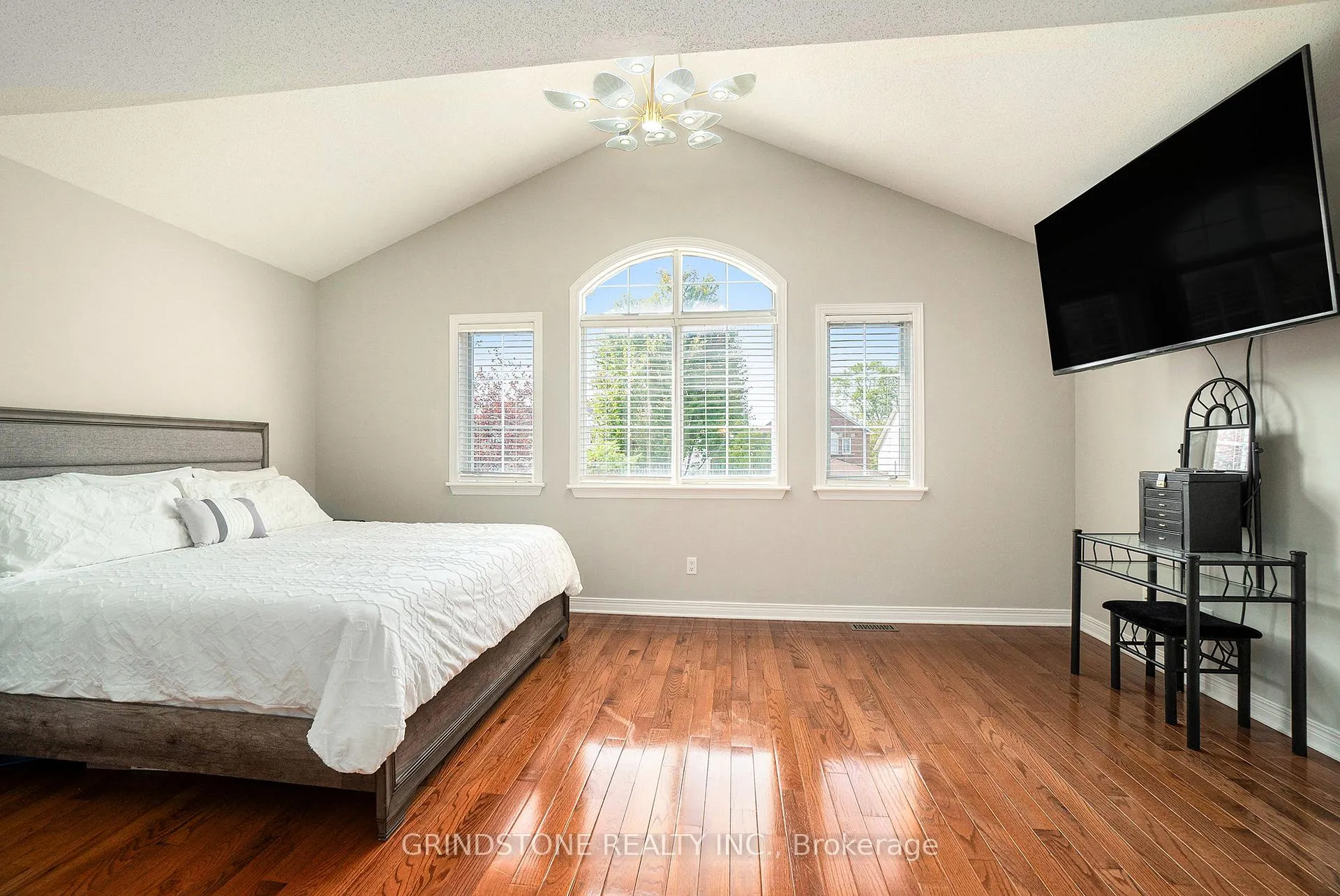 Photo 20 of 95 Evanshen Crescent, Ottawa, Kanata - Kanata Lakes/Heritage Hills — HOMEH