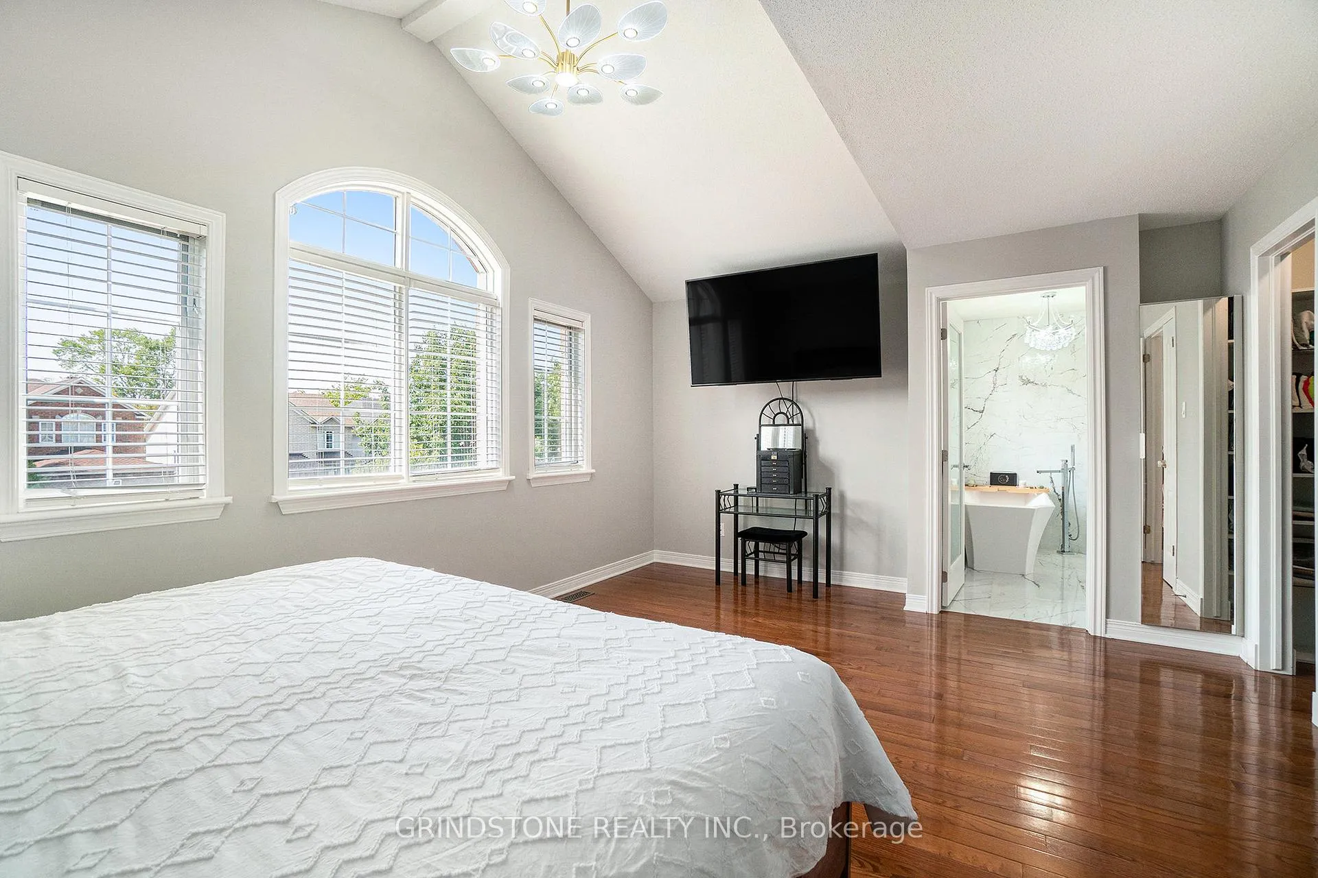 Photo 22 of 95 Evanshen Crescent, Ottawa, Kanata - Kanata Lakes/Heritage Hills — HOMEH