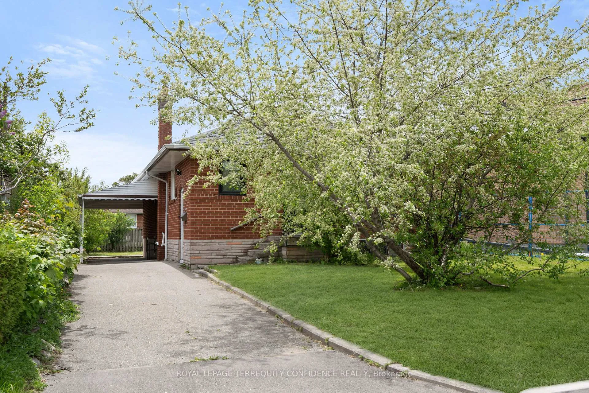 Photo 32 of 71 Pachino Boulevard, Scarborough, Wexford-Maryvale — HOMEH