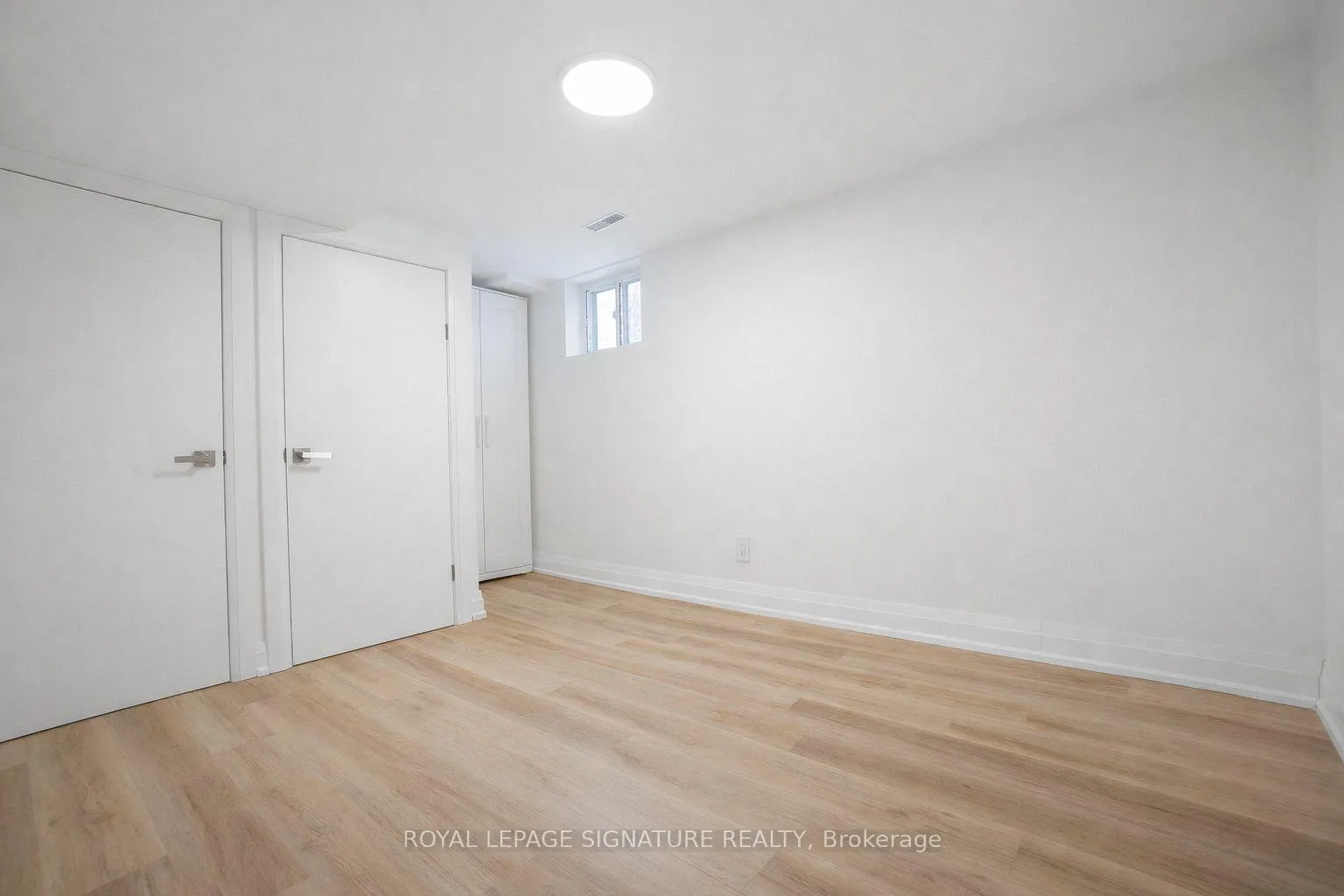 Photo 10 of Unit B, 5 Twentieth Street, Etobicoke, New Toronto — HOMEH