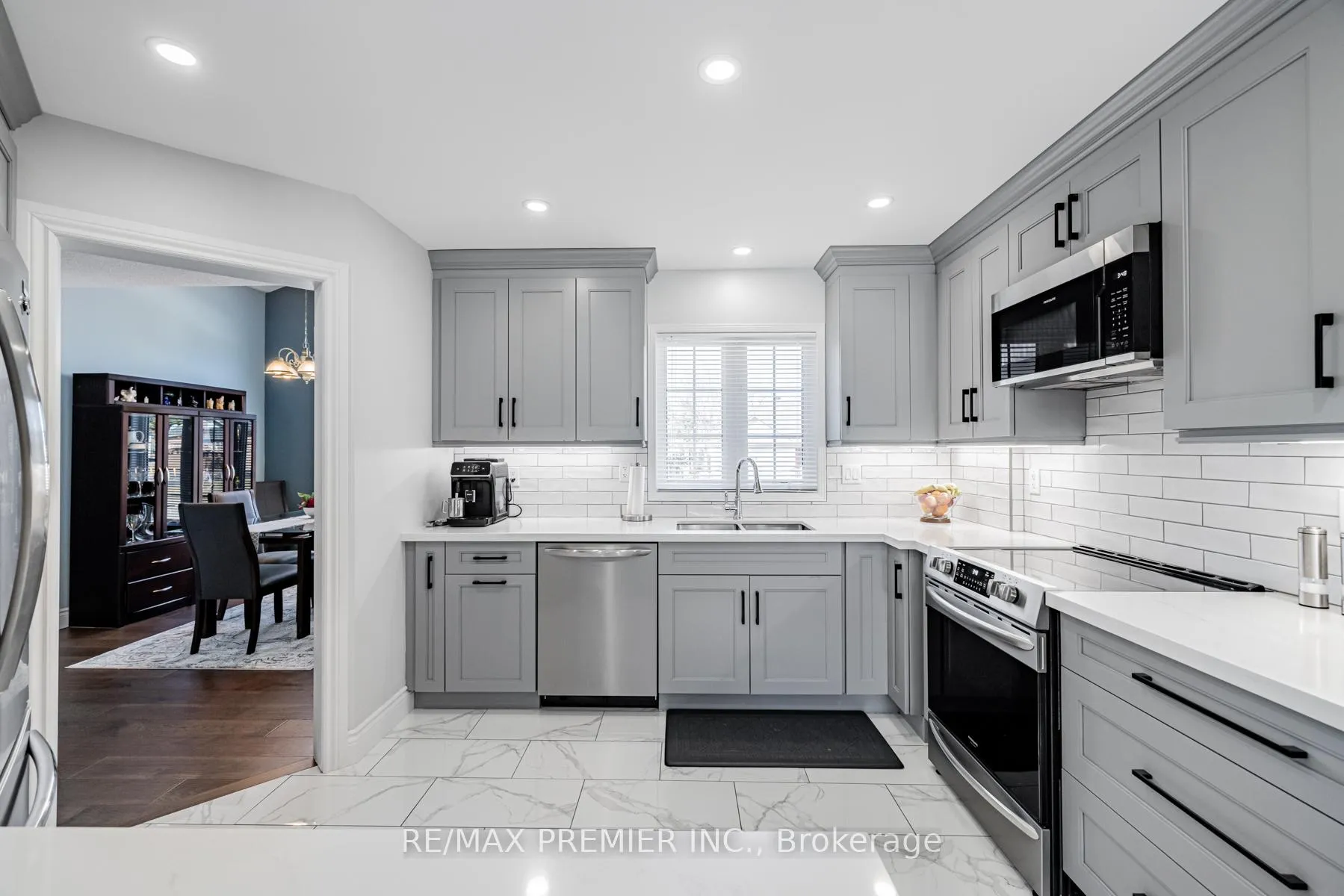 Photo 15 of 20 Cranberry Heights, Wasaga Beach — HOMEH