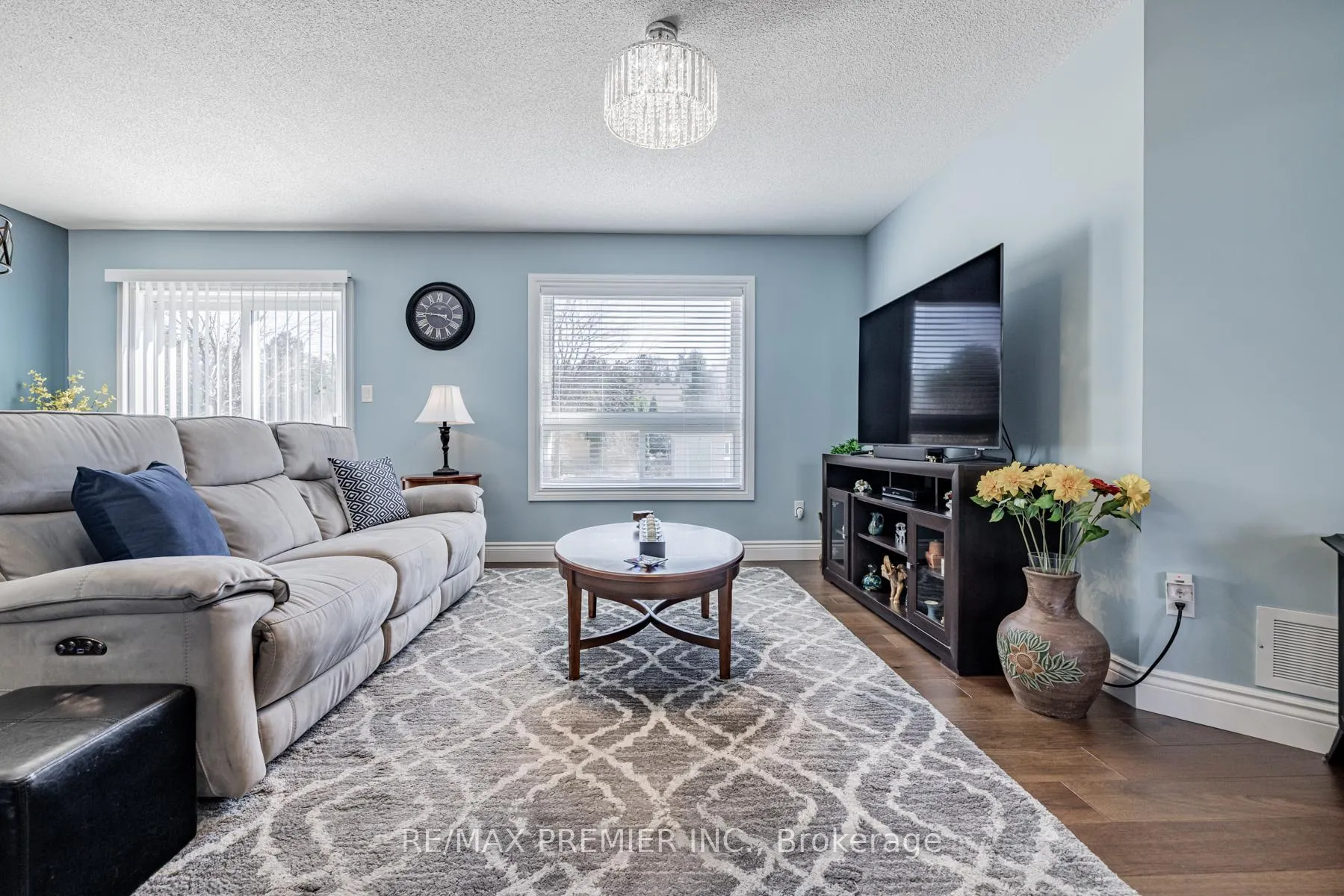 Photo 24 of 20 Cranberry Heights, Wasaga Beach — HOMEH