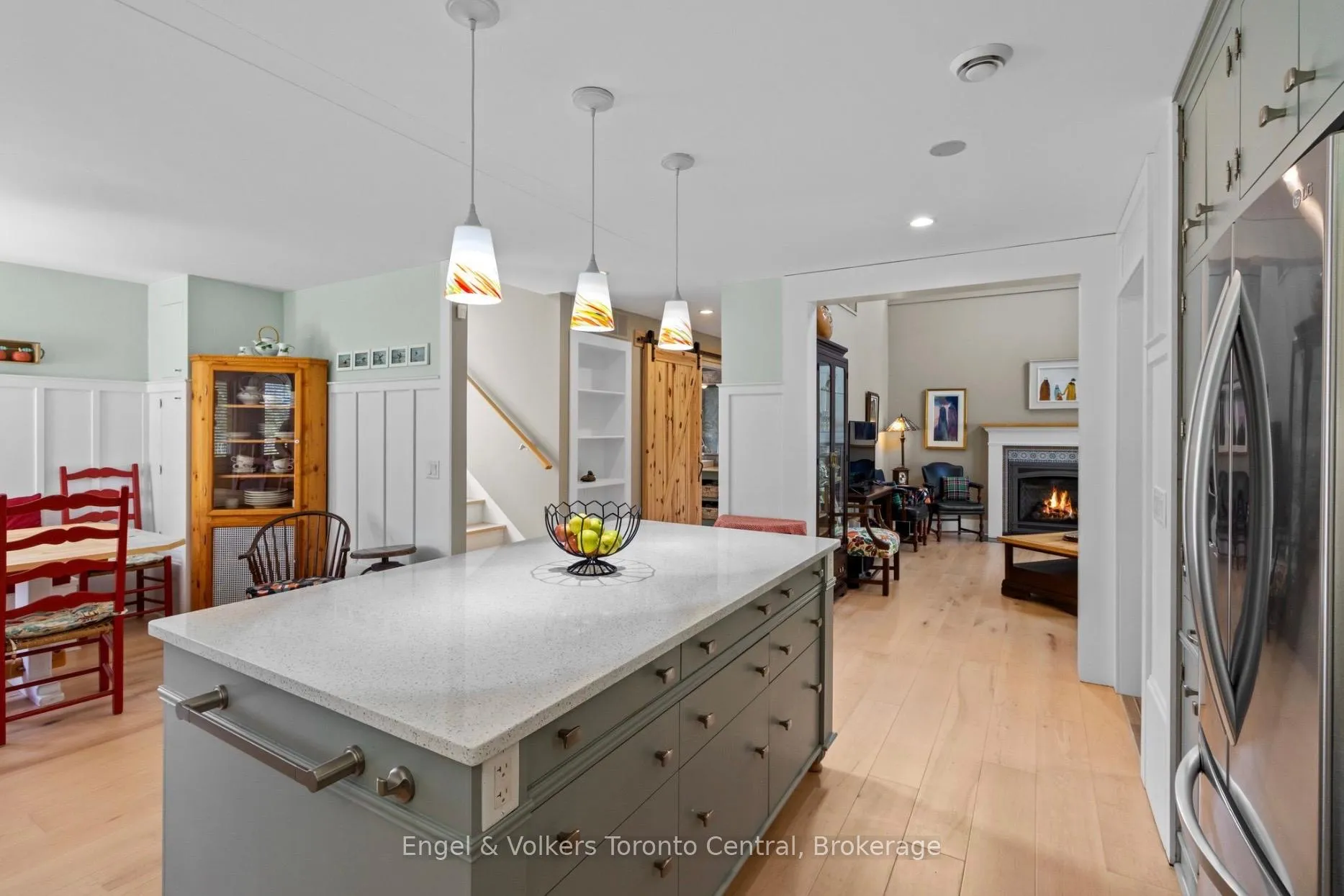 Photo 6 of 154 Blue Mountain Drive, Blue Mountains — HOMEH
