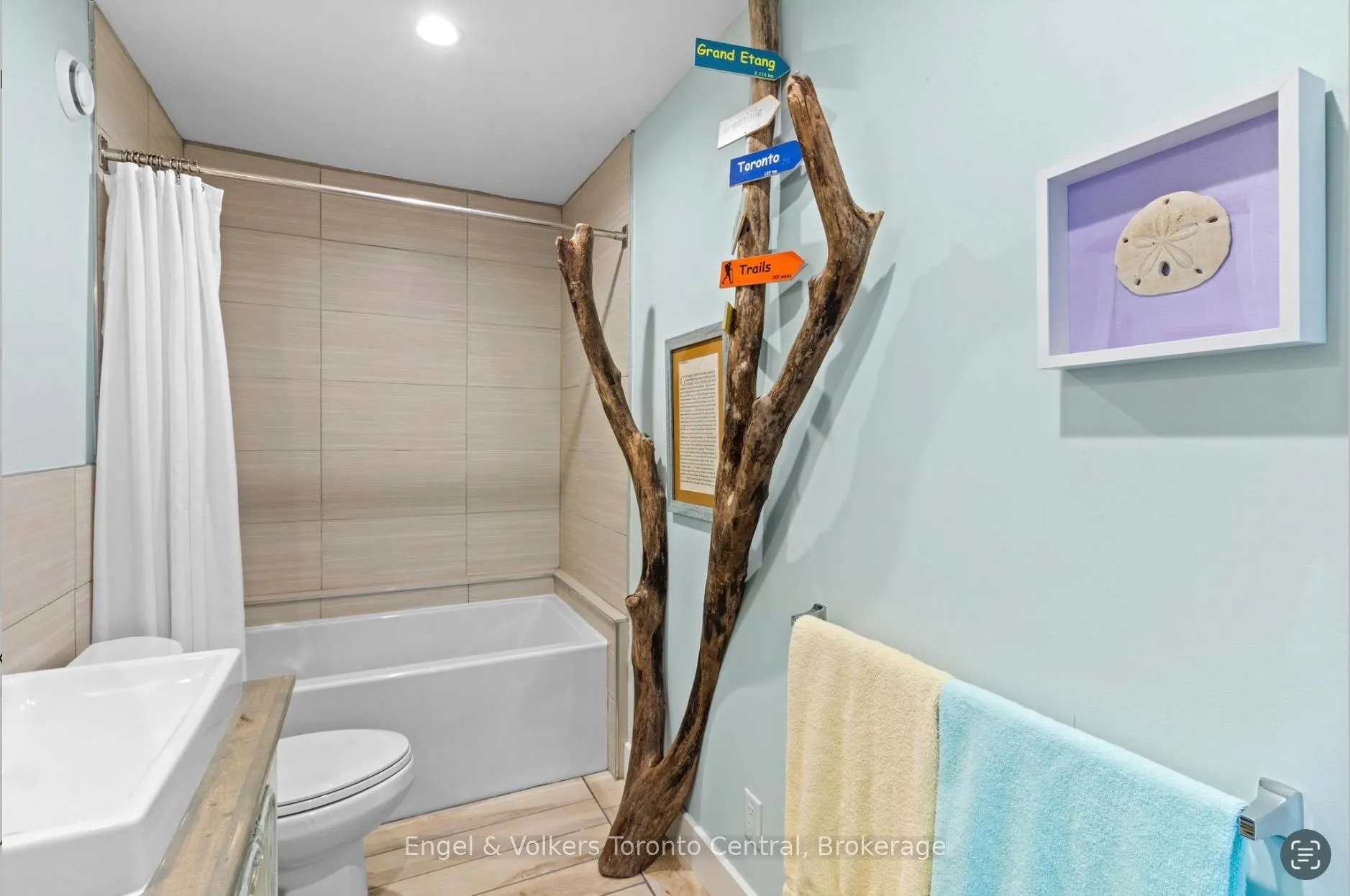 Photo 23 of 154 Blue Mountain Drive, Blue Mountains — HOMEH