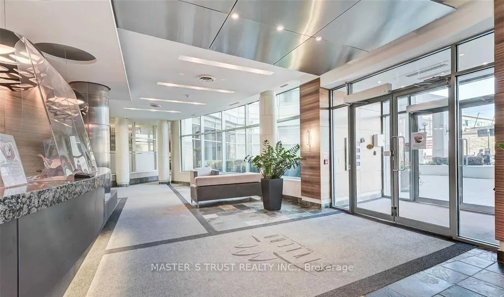 Photo 2 of Unit 1121, 230 Queens Quay W, Toronto, Waterfront Communities — HOMEH