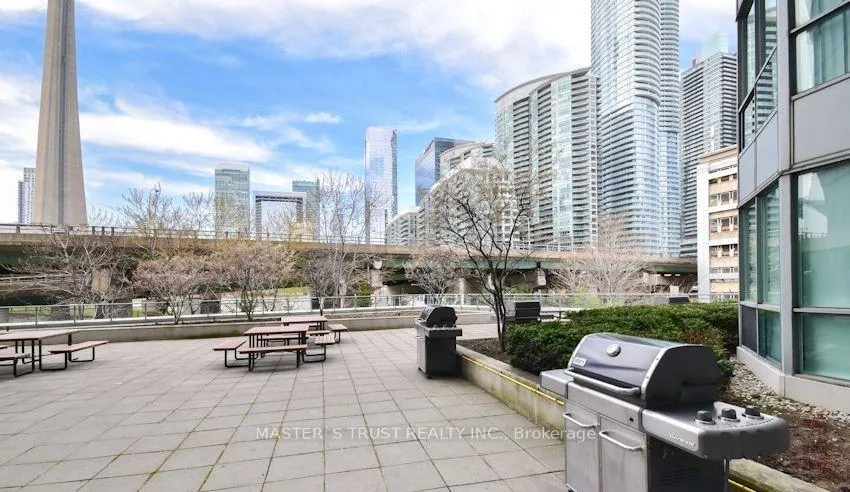 Photo 6 of Unit 1121, 230 Queens Quay W, Toronto, Waterfront Communities — HOMEH