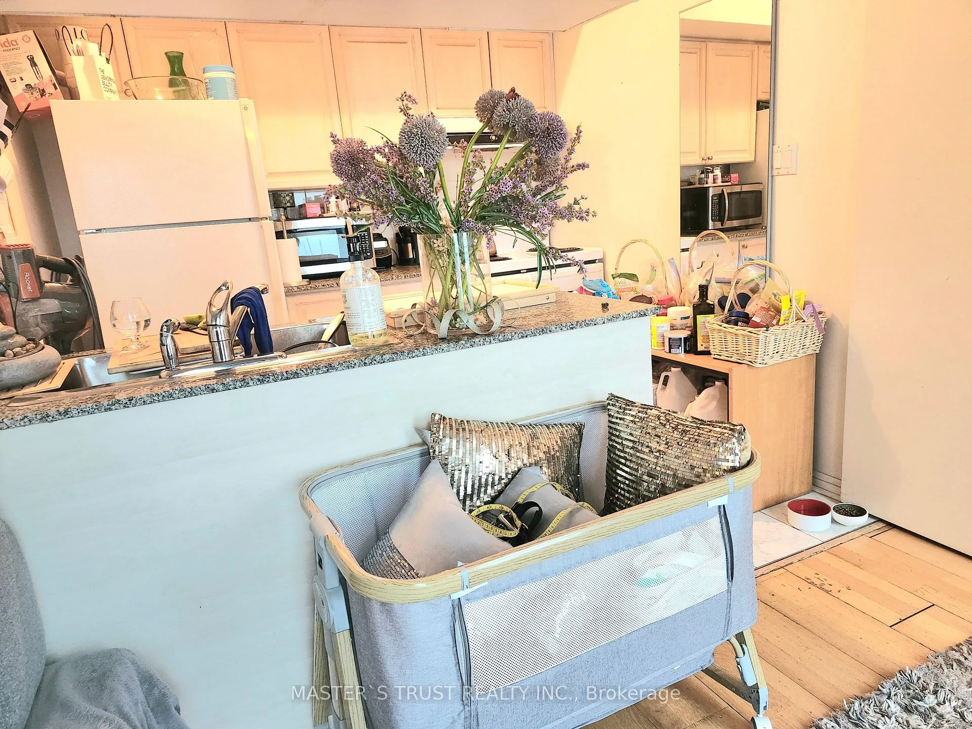 Photo 9 of Unit 1121, 230 Queens Quay W, Toronto, Waterfront Communities — HOMEH