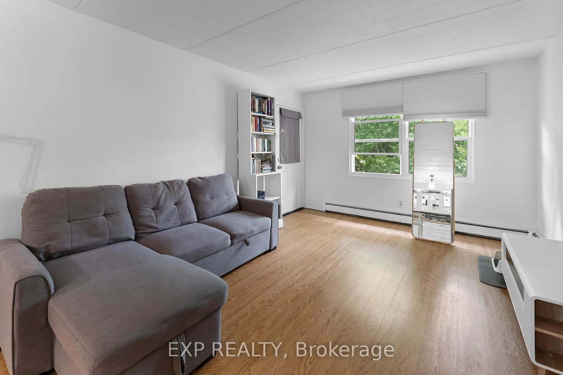 Photo 13 of Unit 406, 41 Rykert Street, St. Catharines, Western Hill — HOMEH