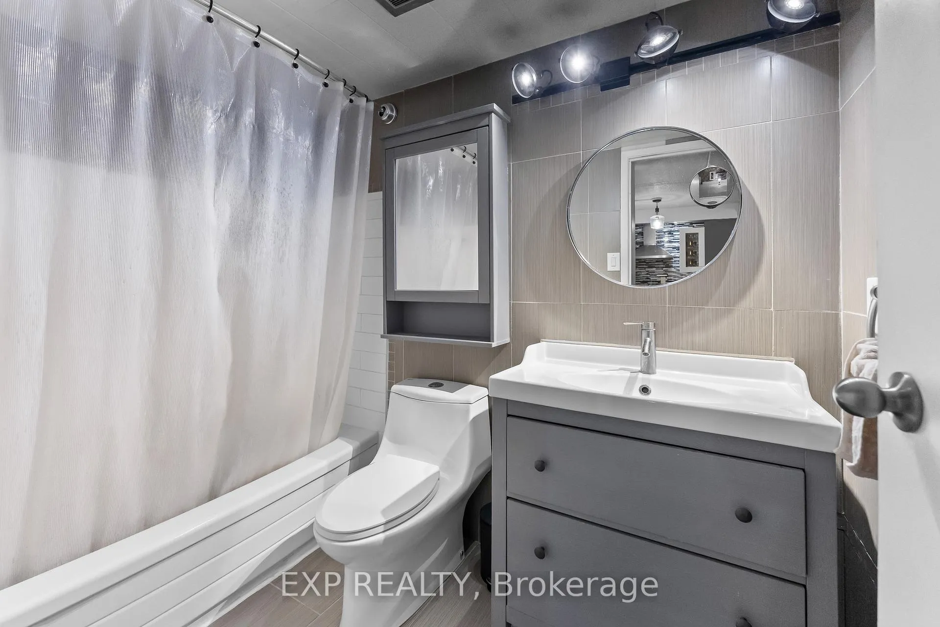 Photo 16 of Unit 406, 41 Rykert Street, St. Catharines, Western Hill — HOMEH