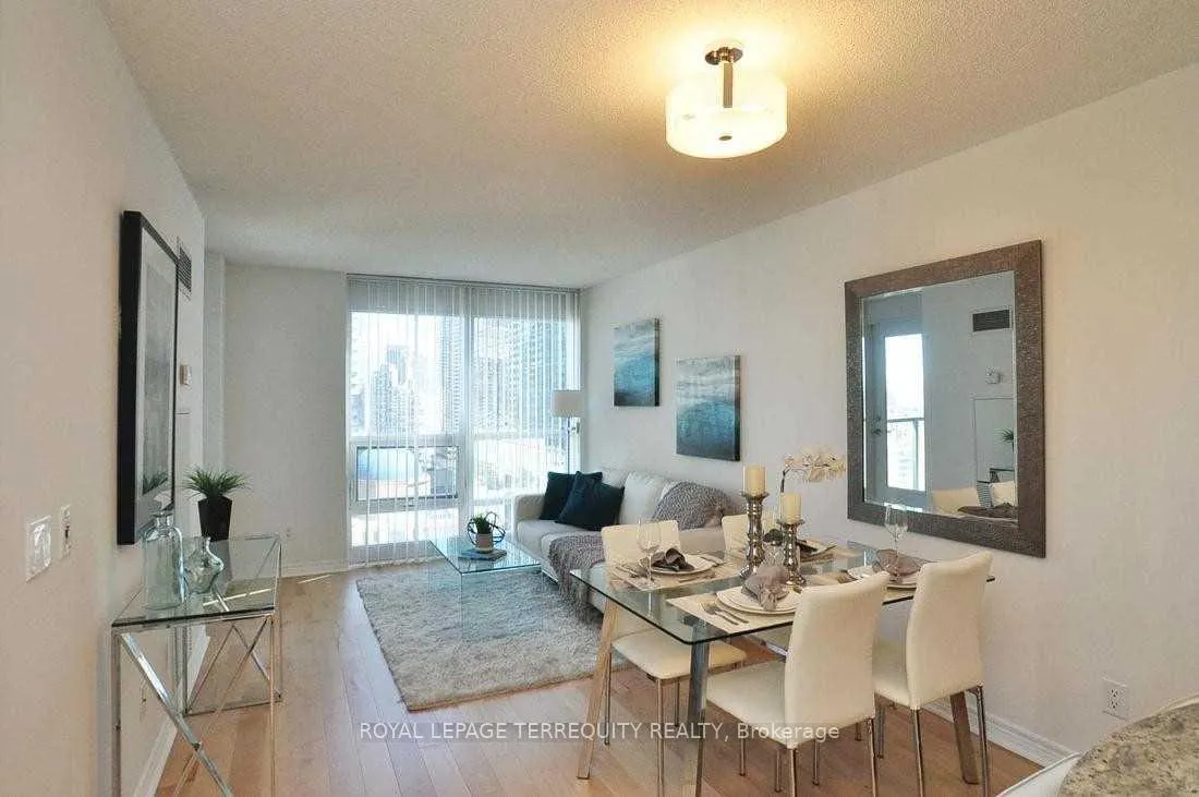 Photo 2 of Unit 2401, 763 Bay Street, Toronto, Bay Street Corridor — HOMEH