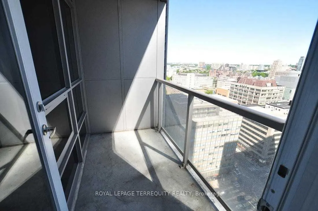 Photo 11 of Unit 2401, 763 Bay Street, Toronto, Bay Street Corridor — HOMEH