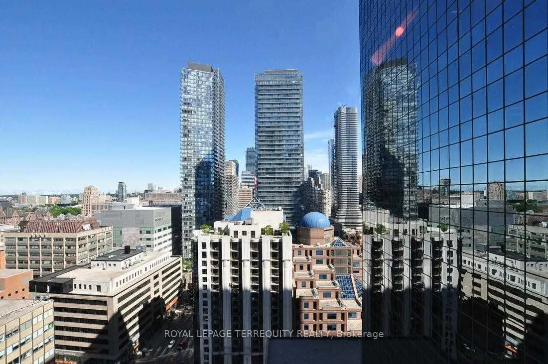 Photo 14 of Unit 2401, 763 Bay Street, Toronto, Bay Street Corridor — HOMEH