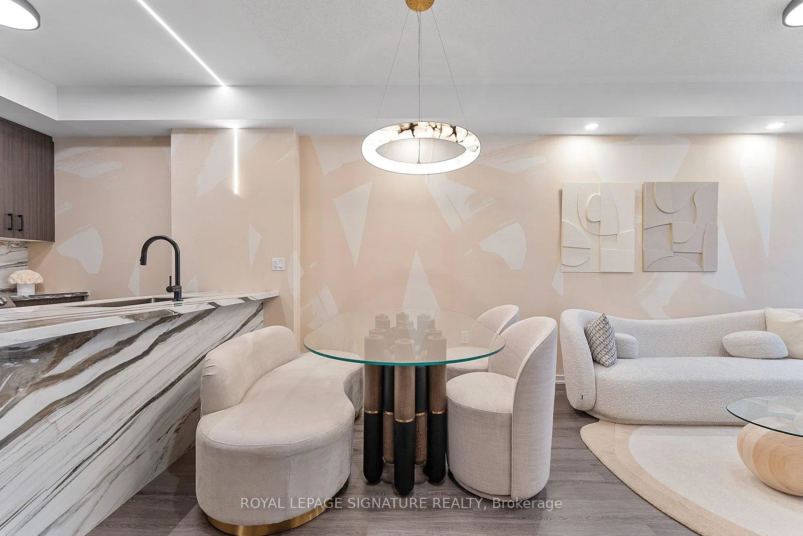 Photo 11 of Unit TH114, 30 William Jackson Way, Etobicoke, New Toronto — HOMEH