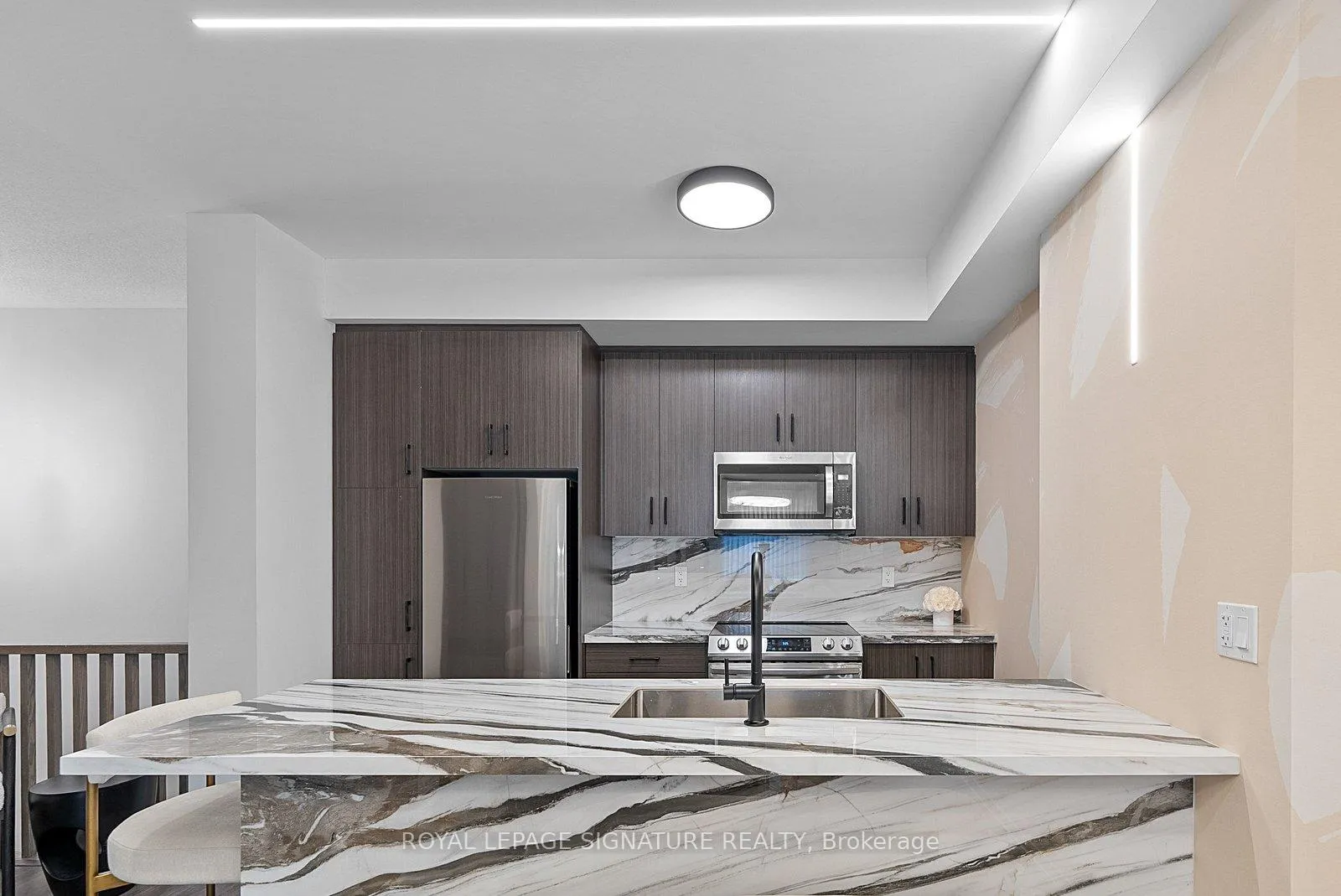 Photo 14 of Unit TH114, 30 William Jackson Way, Etobicoke, New Toronto — HOMEH