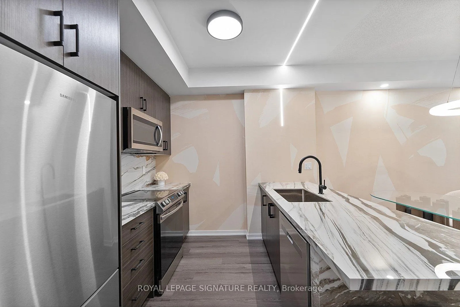 Photo 16 of Unit TH114, 30 William Jackson Way, Etobicoke, New Toronto — HOMEH