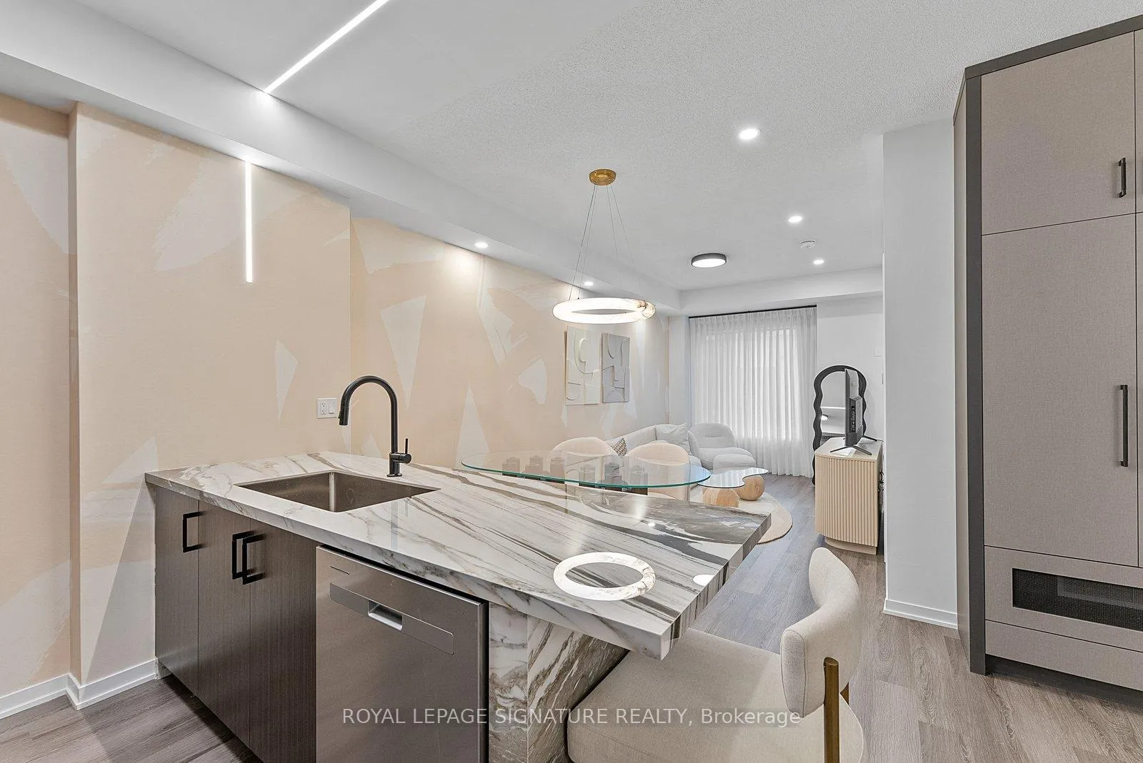 Photo 23 of Unit TH114, 30 William Jackson Way, Etobicoke, New Toronto — HOMEH