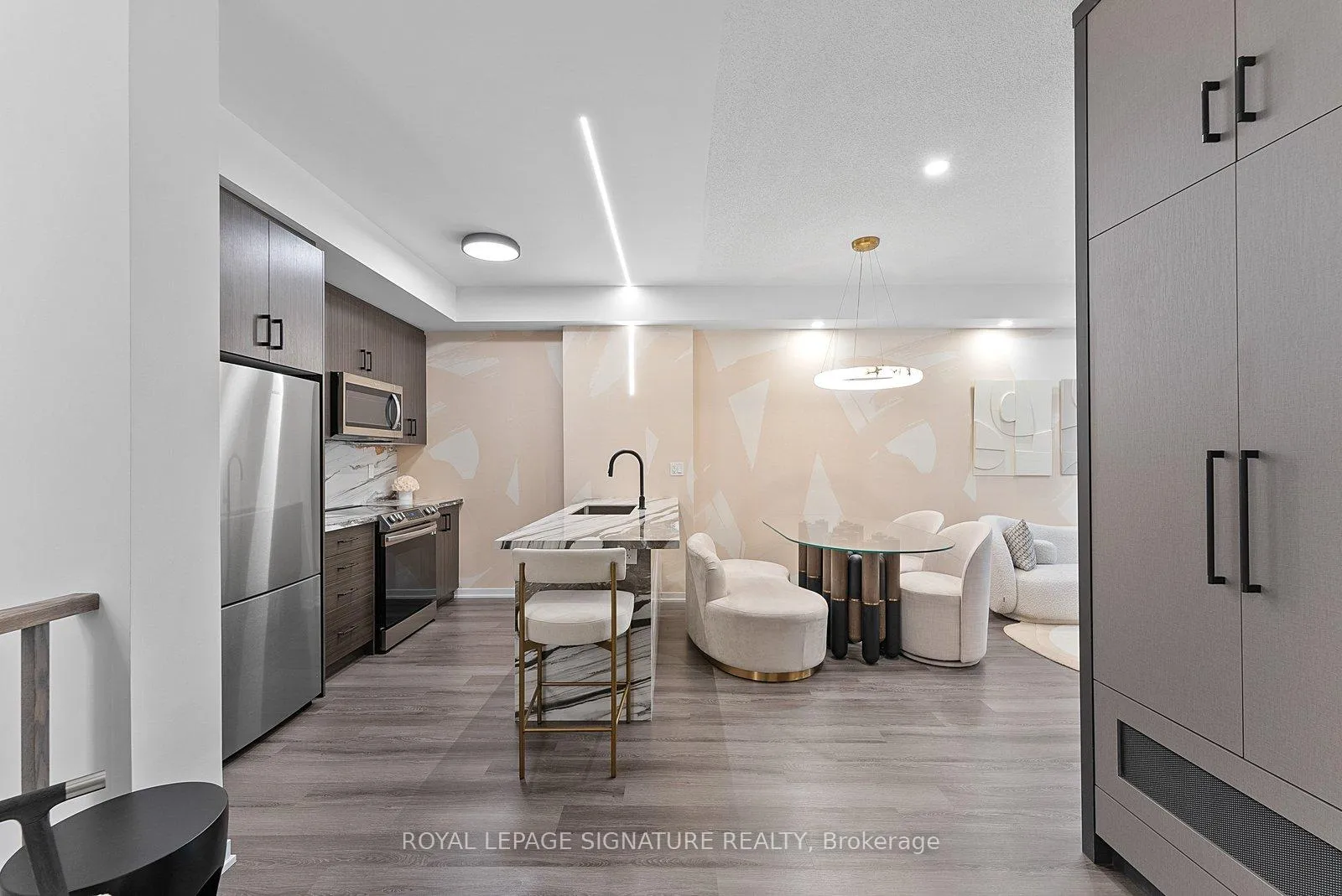Photo 28 of Unit TH114, 30 William Jackson Way, Etobicoke, New Toronto — HOMEH