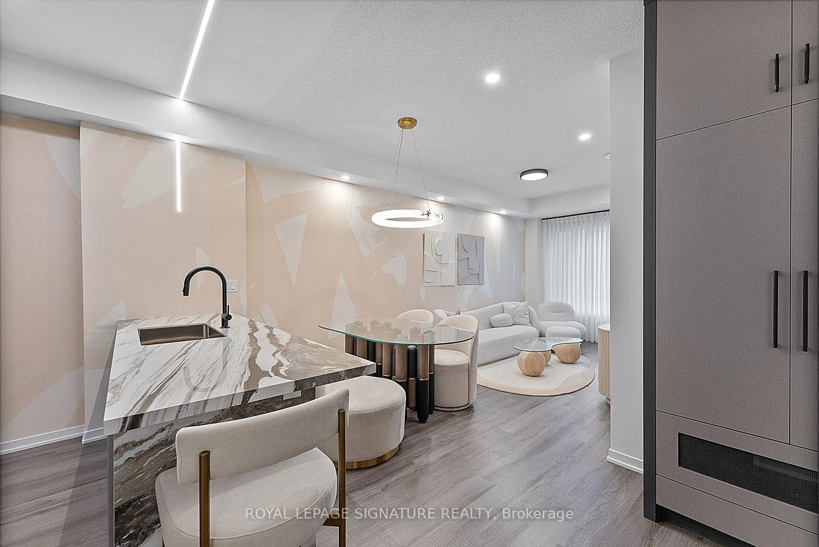 Photo 29 of Unit TH114, 30 William Jackson Way, Etobicoke, New Toronto — HOMEH