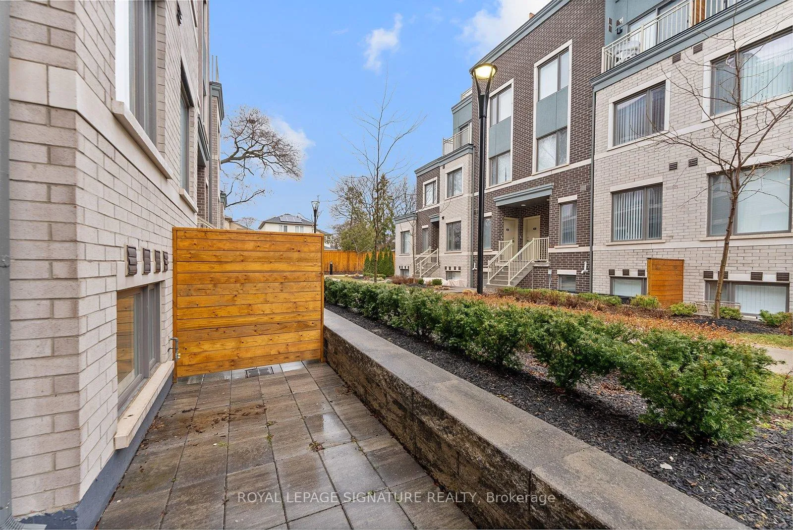 Photo 46 of Unit TH114, 30 William Jackson Way, Etobicoke, New Toronto — HOMEH
