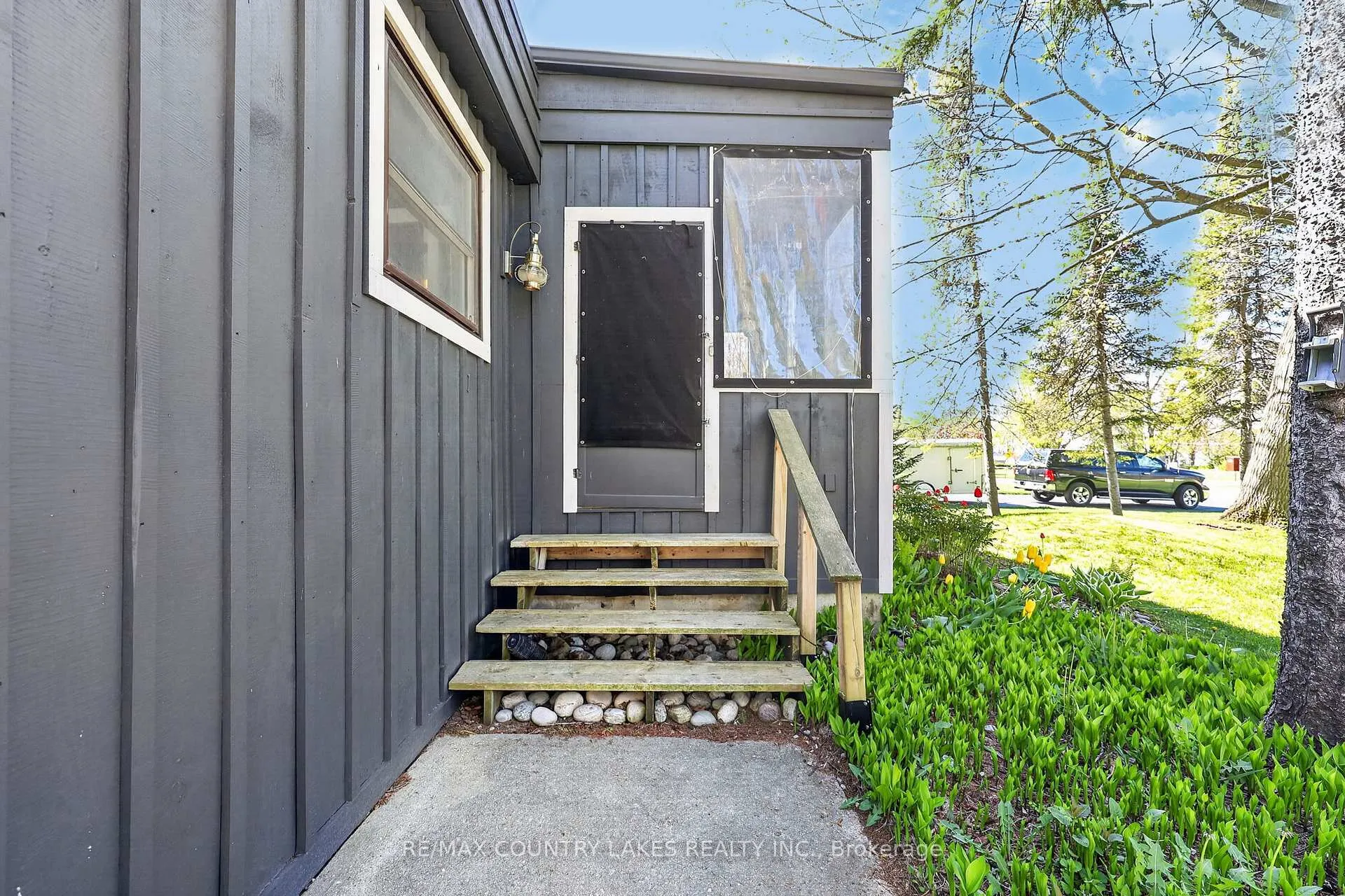 Photo 5 of 19 Poplar Crescent, Ramara, Brechin — HOMEH