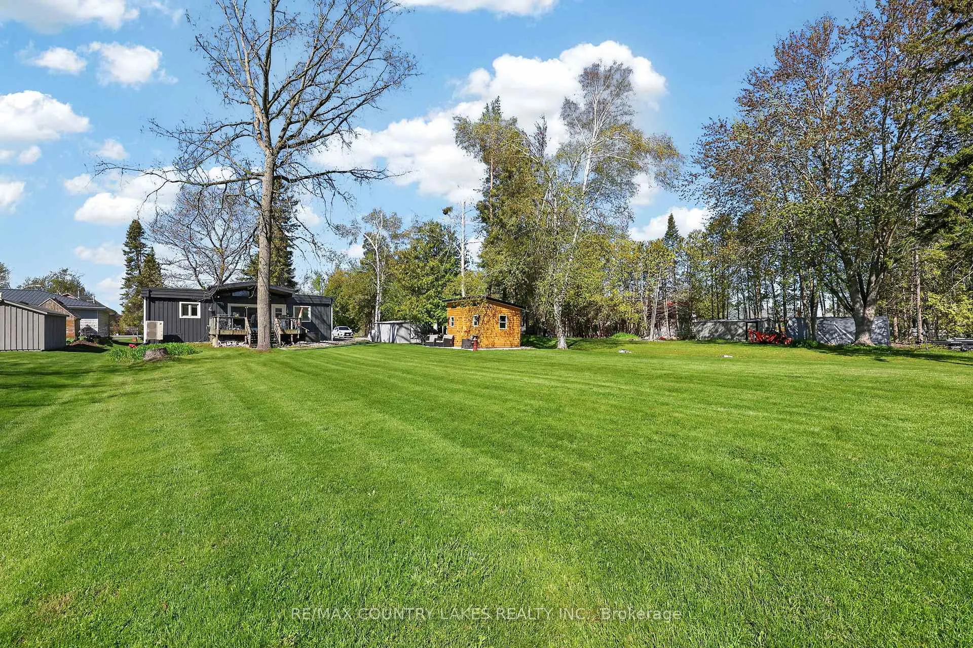 Photo 44 of 19 Poplar Crescent, Ramara, Brechin — HOMEH