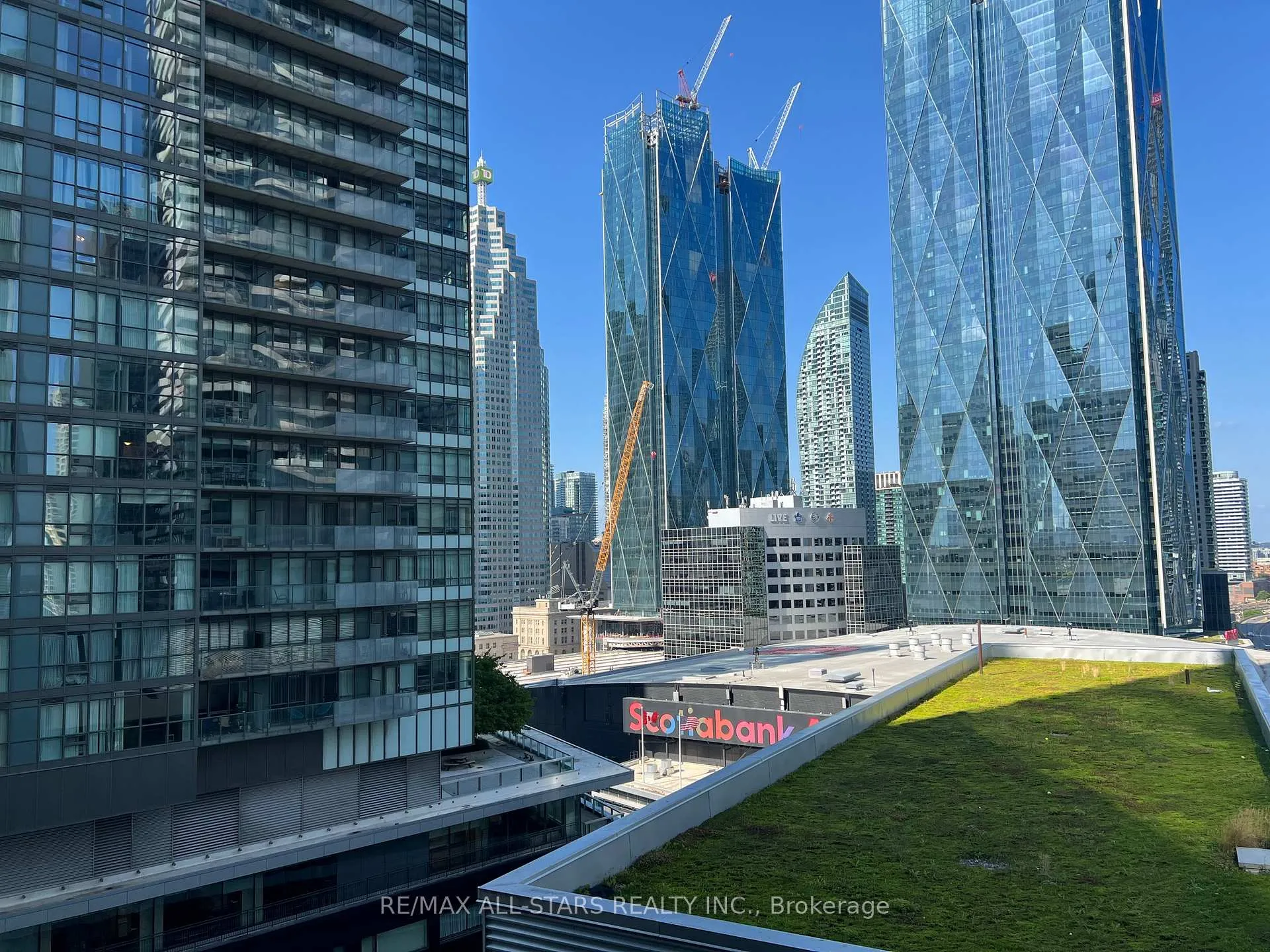 Photo 2 of Unit 1306, 55 Bremner Boulevard, Toronto, Waterfront Communities — HOMEH