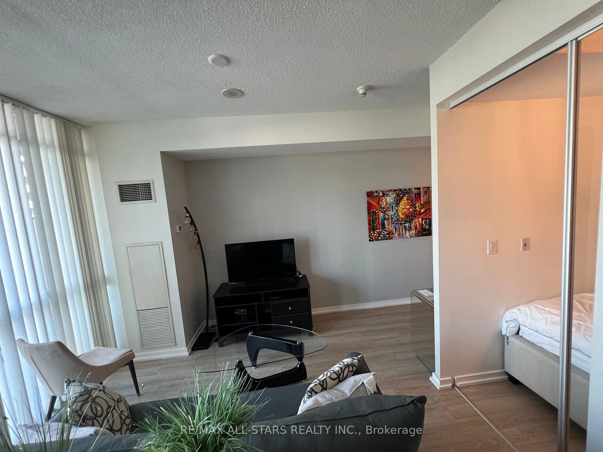 Photo 7 of Unit 1306, 55 Bremner Boulevard, Toronto, Waterfront Communities — HOMEH