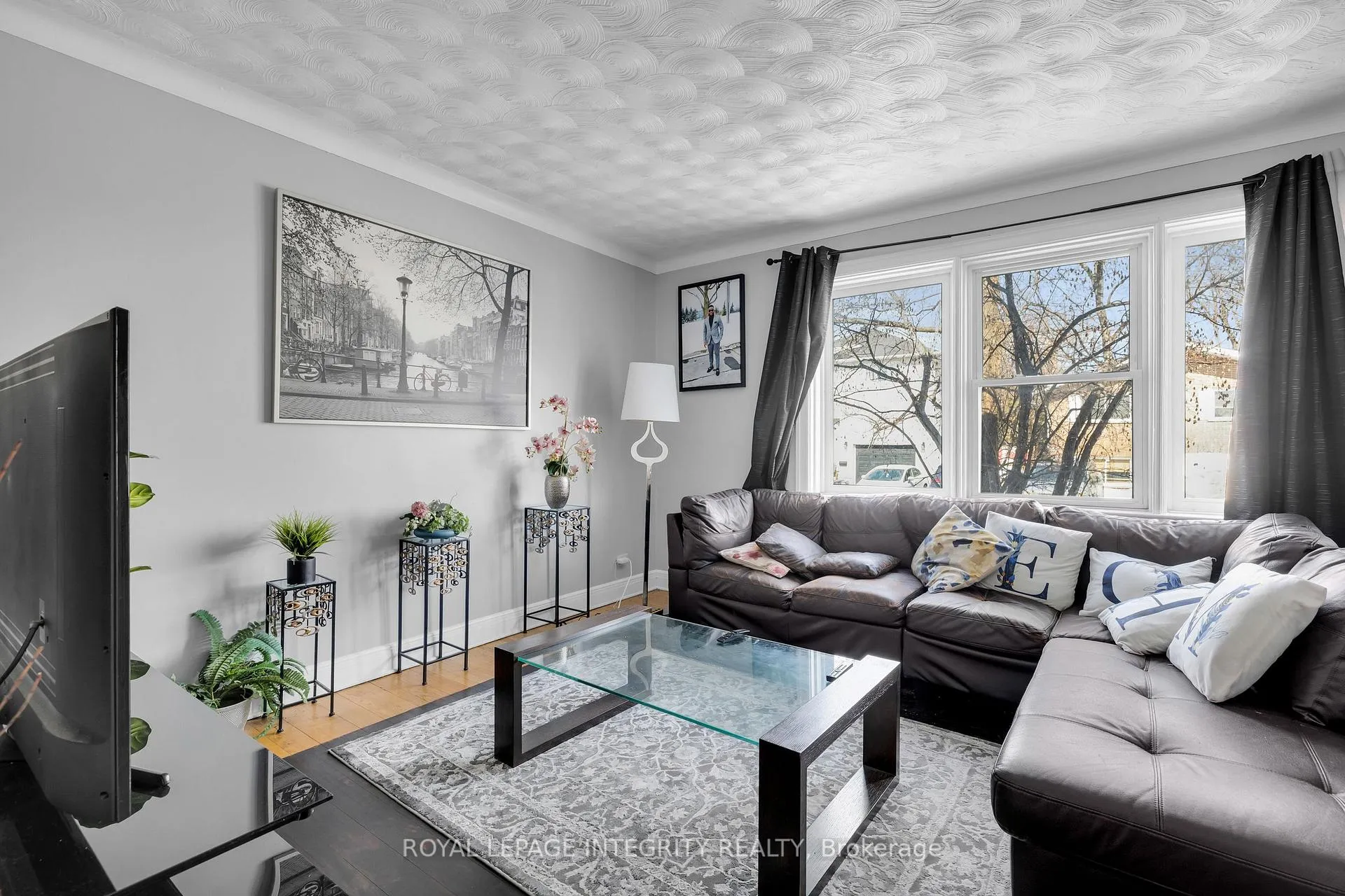 Photo 5 of 154 Columbus Avenue, Ottawa, Overbrook/Castle Heights — HOMEH
