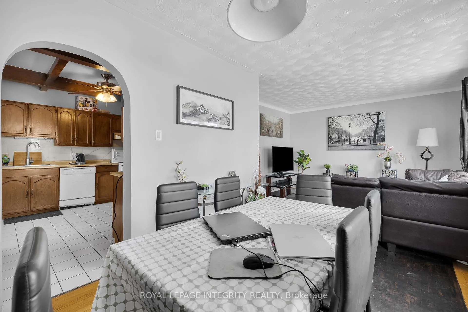 Photo 8 of 154 Columbus Avenue, Ottawa, Overbrook/Castle Heights — HOMEH